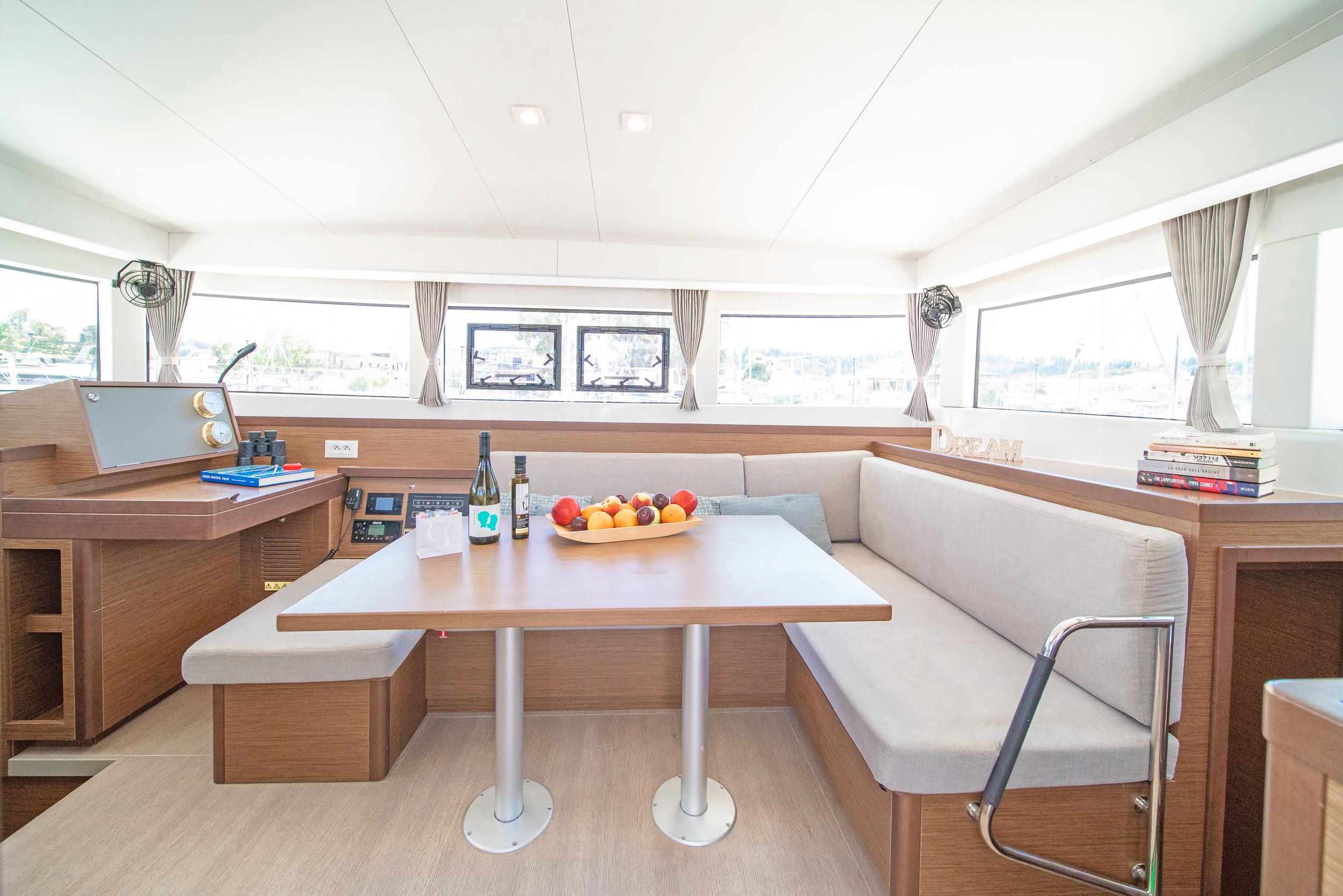 Lagoon 40 - 4 + 2 cab, picture 13