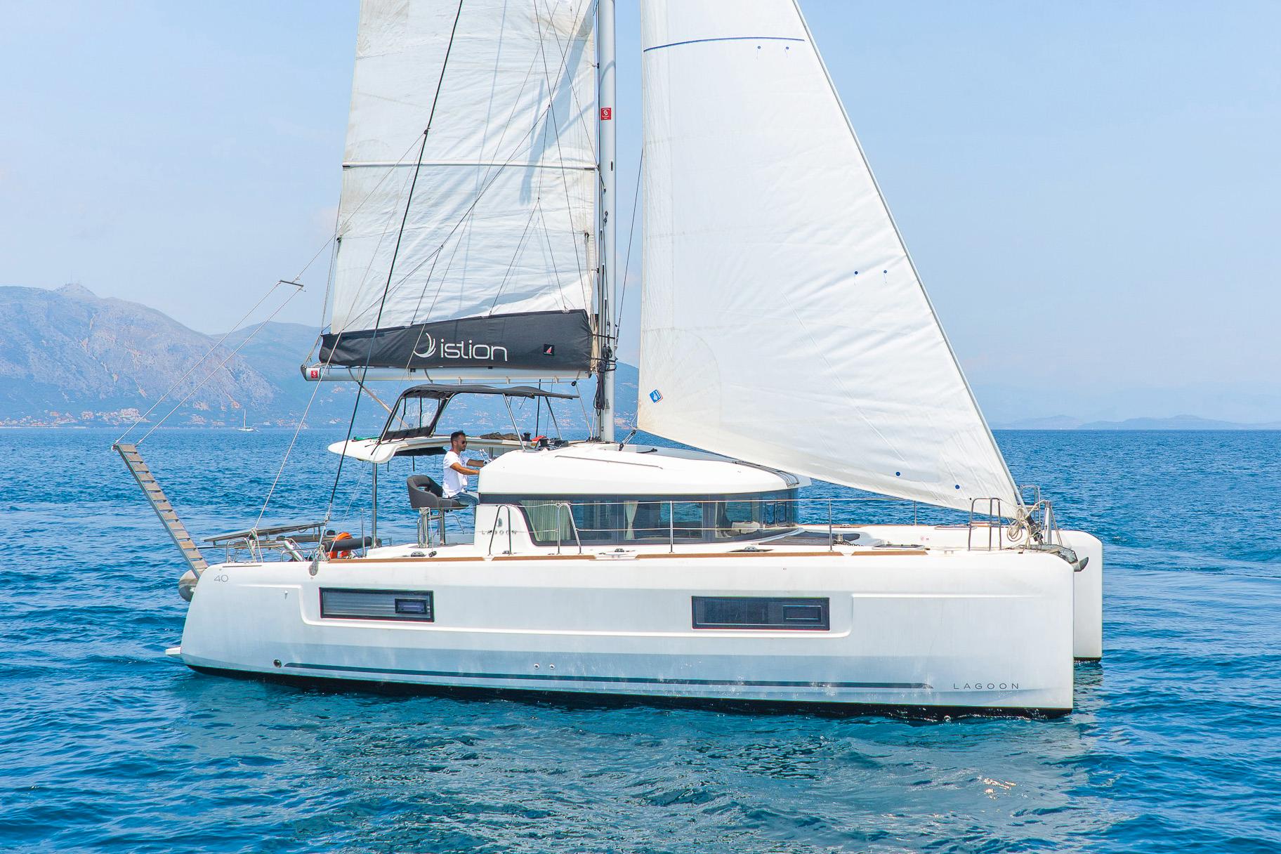 Lagoon 40 - 4 + 2 cab, picture 6