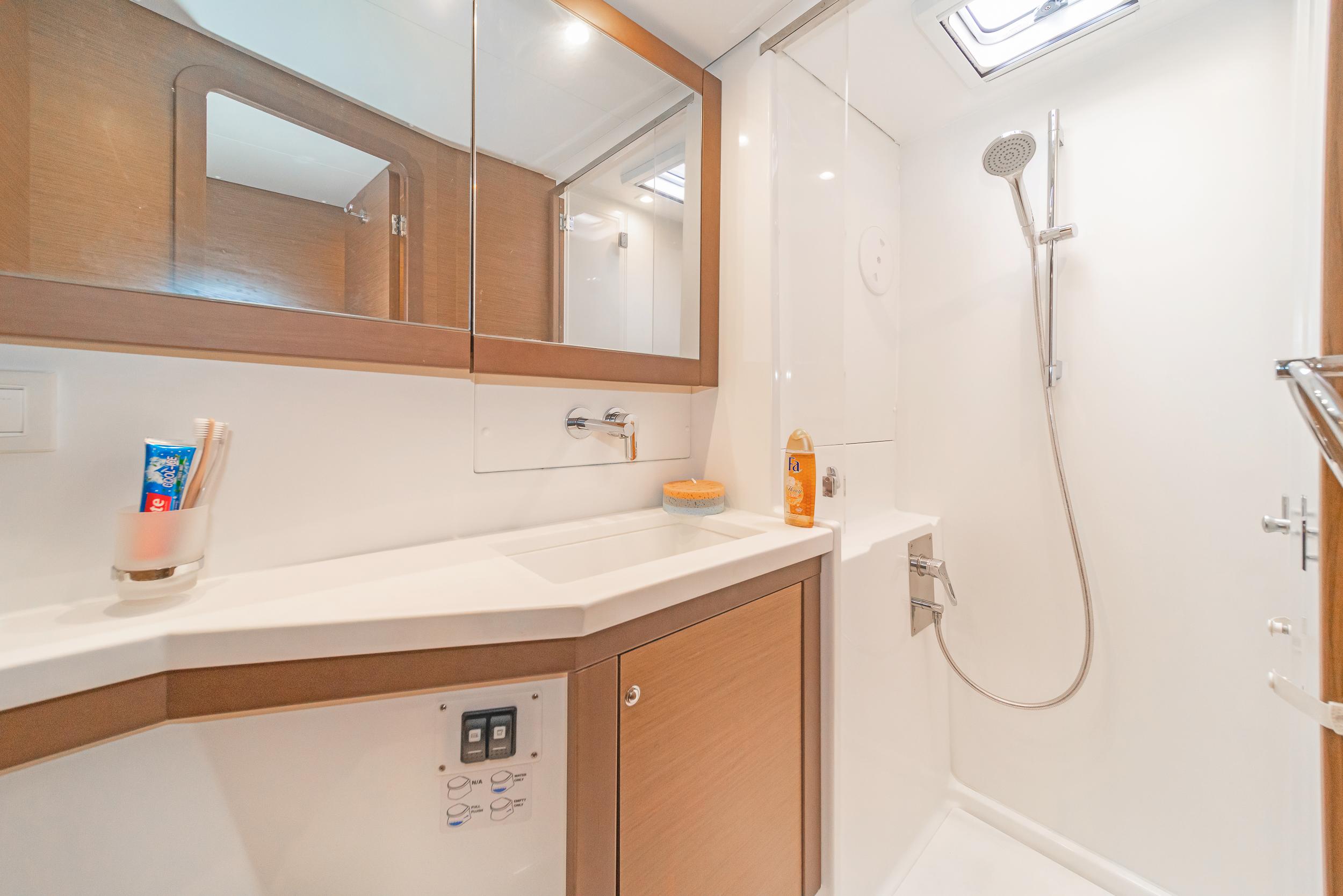 Lagoon 450 F - 4 + 2 cab. - Nemesis, picture 7