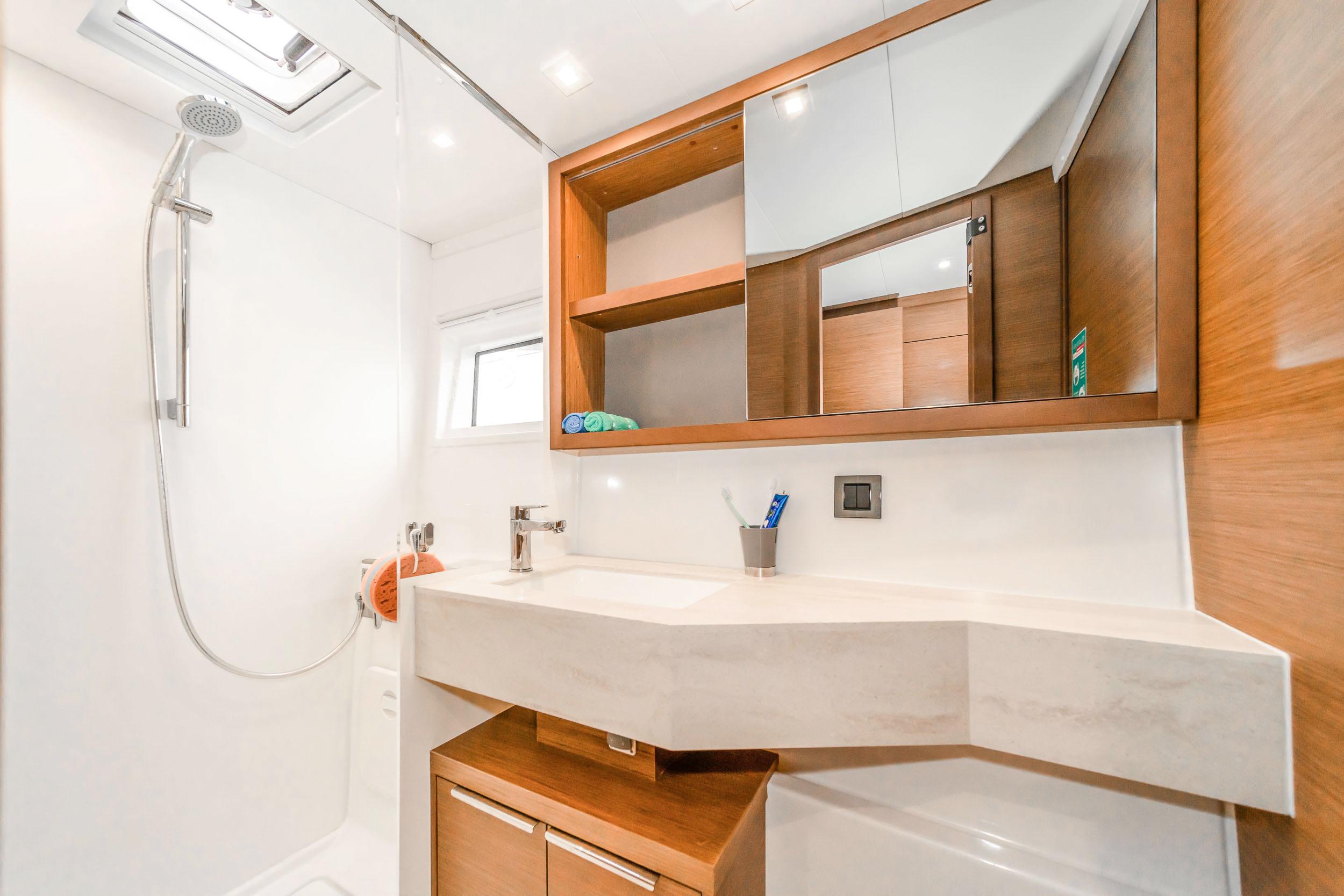 Lagoon 46 - 4 + 2 cab., picture 6