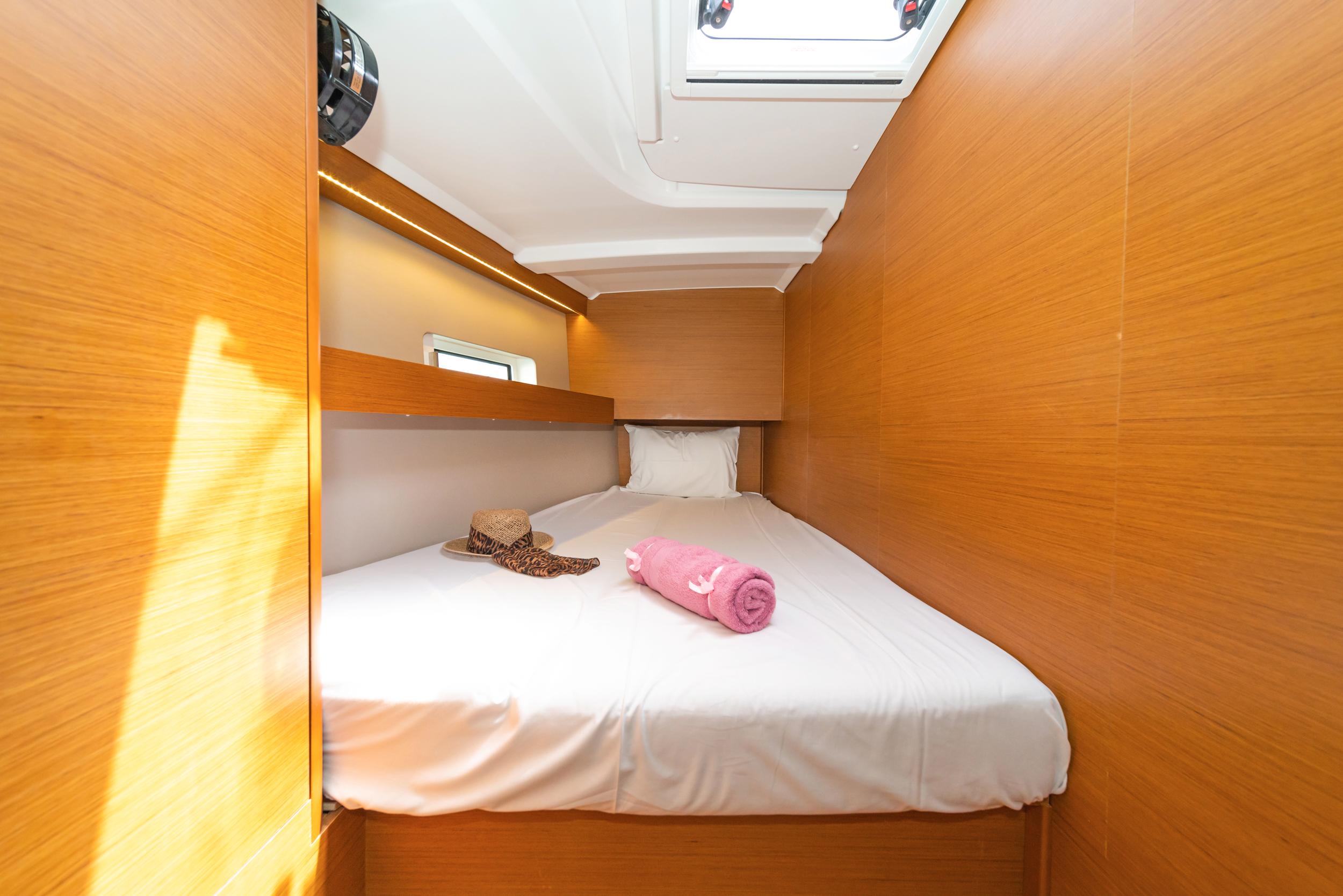 Sun Odyssey 490 - 5 + 1 cab., picture 7