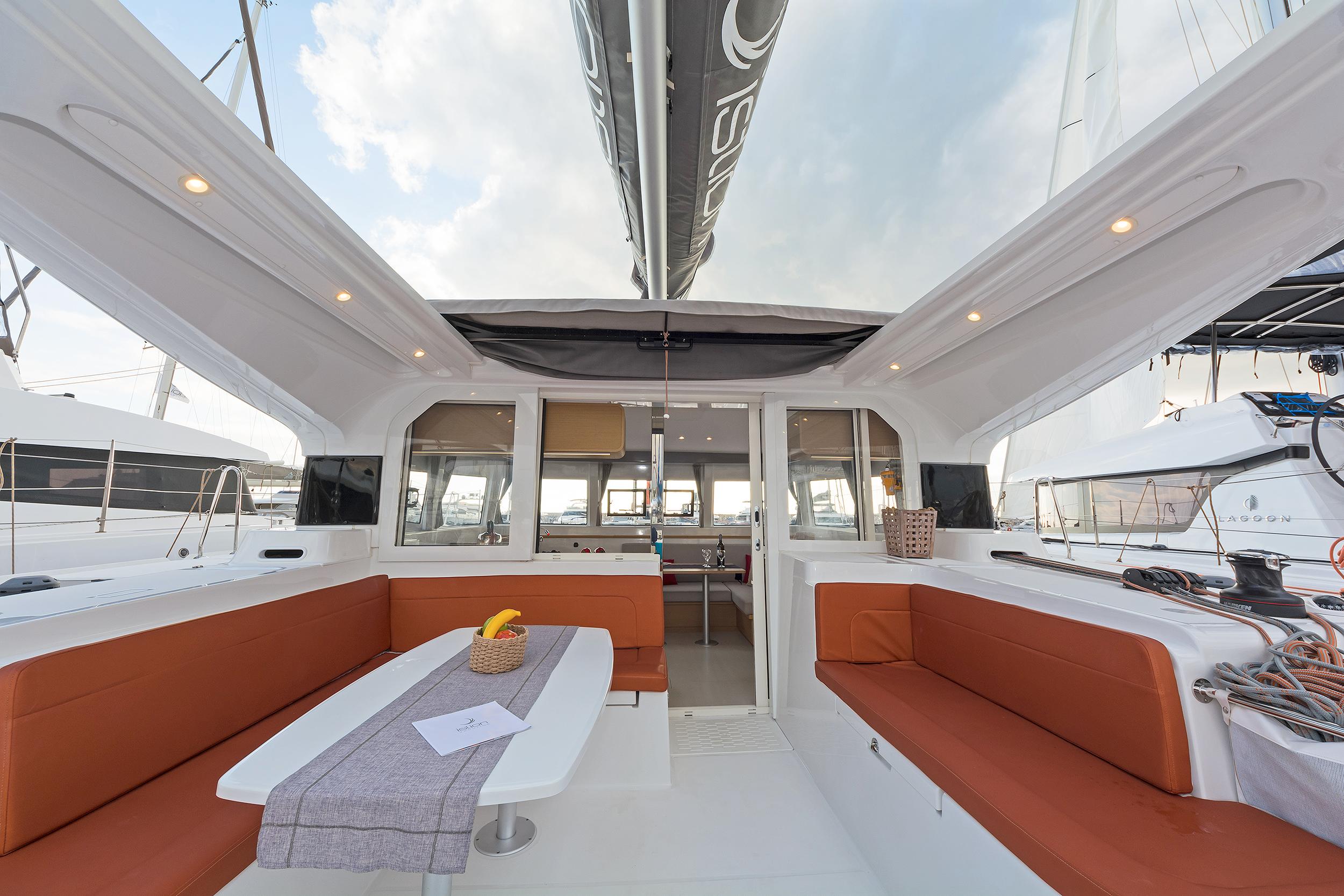 Excess 12 - 4 + 1 + 1 cab., picture 13