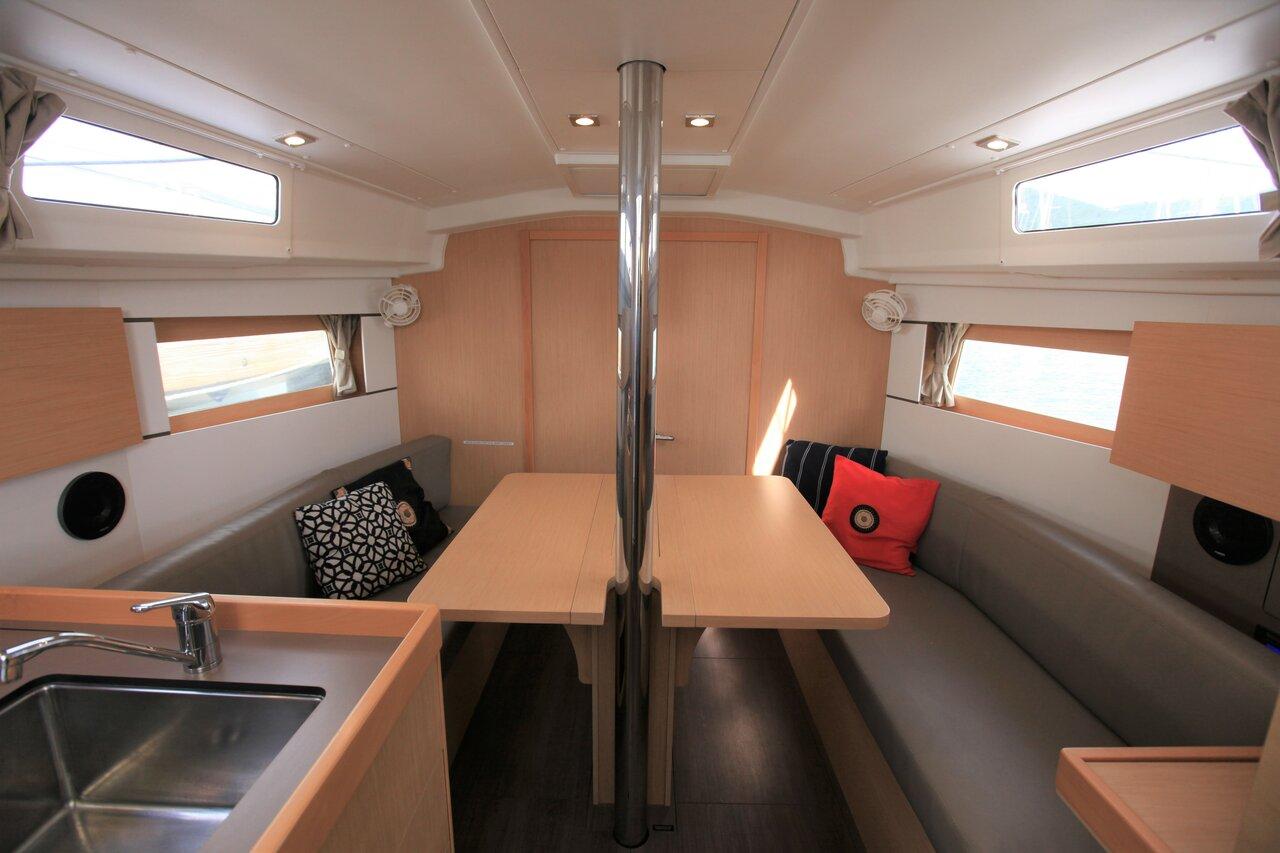 Oceanis 35.1 - 2 cab., picture 10