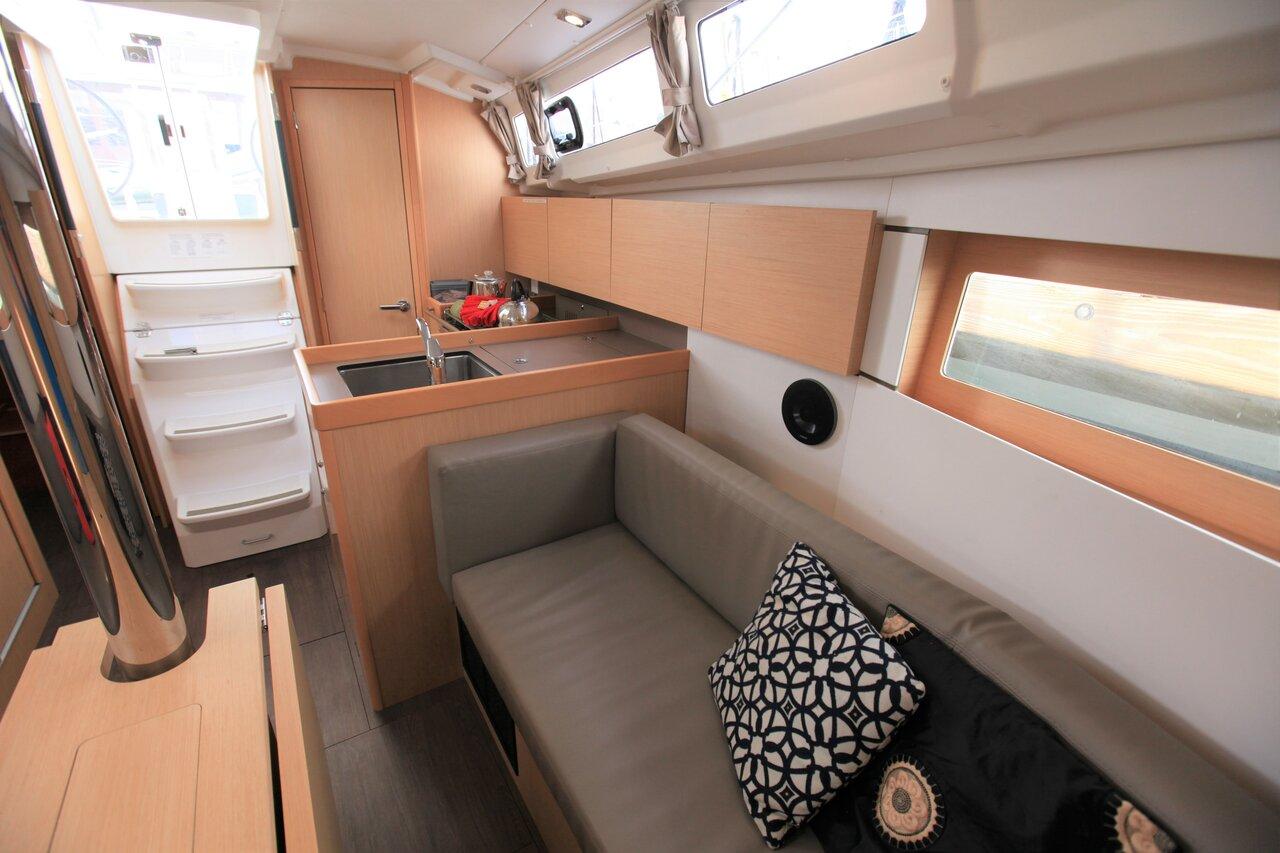 Oceanis 35.1 - 2 cab., picture 12