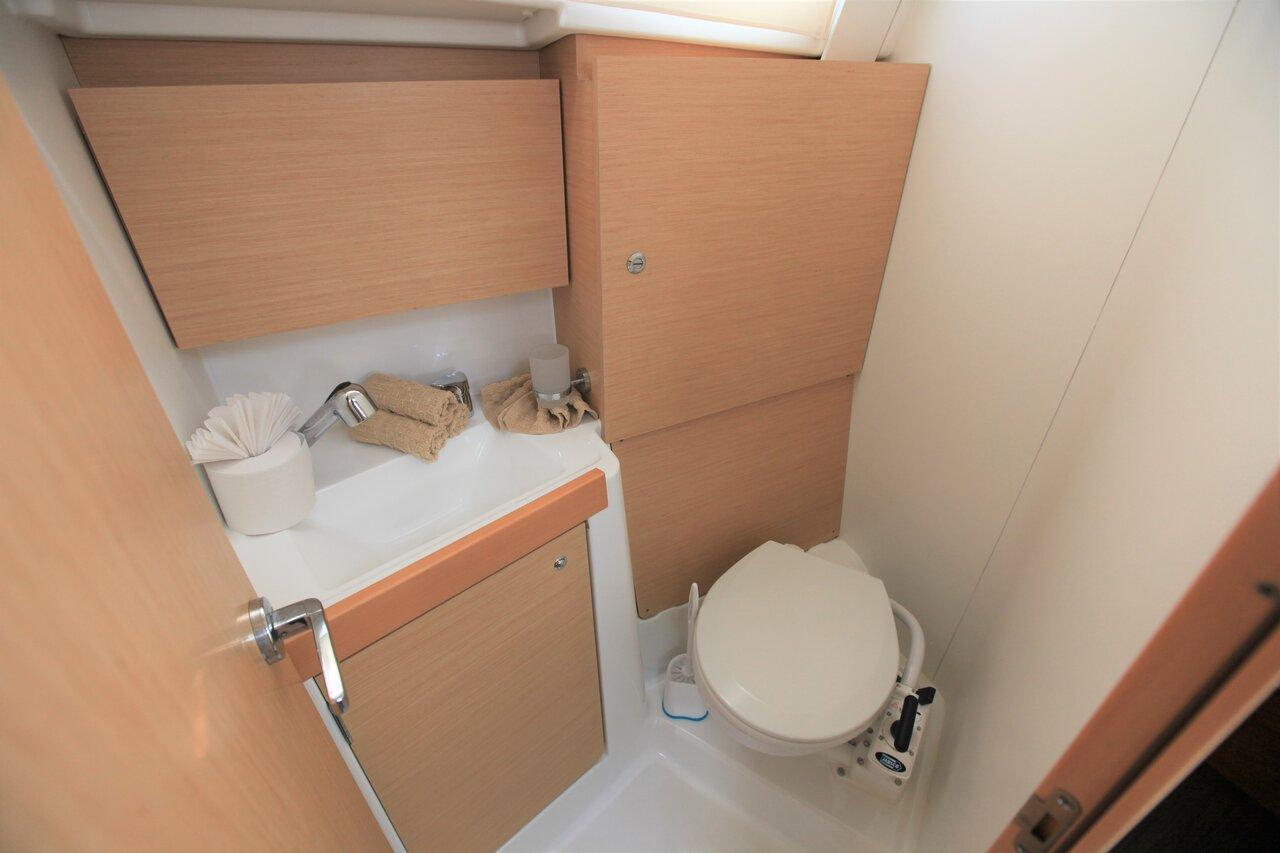 Oceanis 35.1 - 2 cab., picture 19