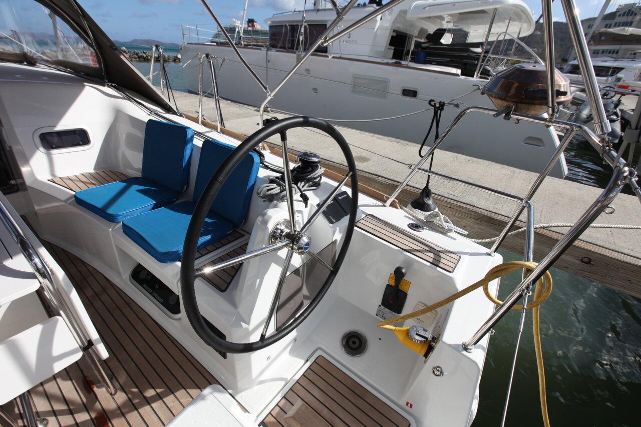 Sun Odyssey 349 - 2 cab., picture 6