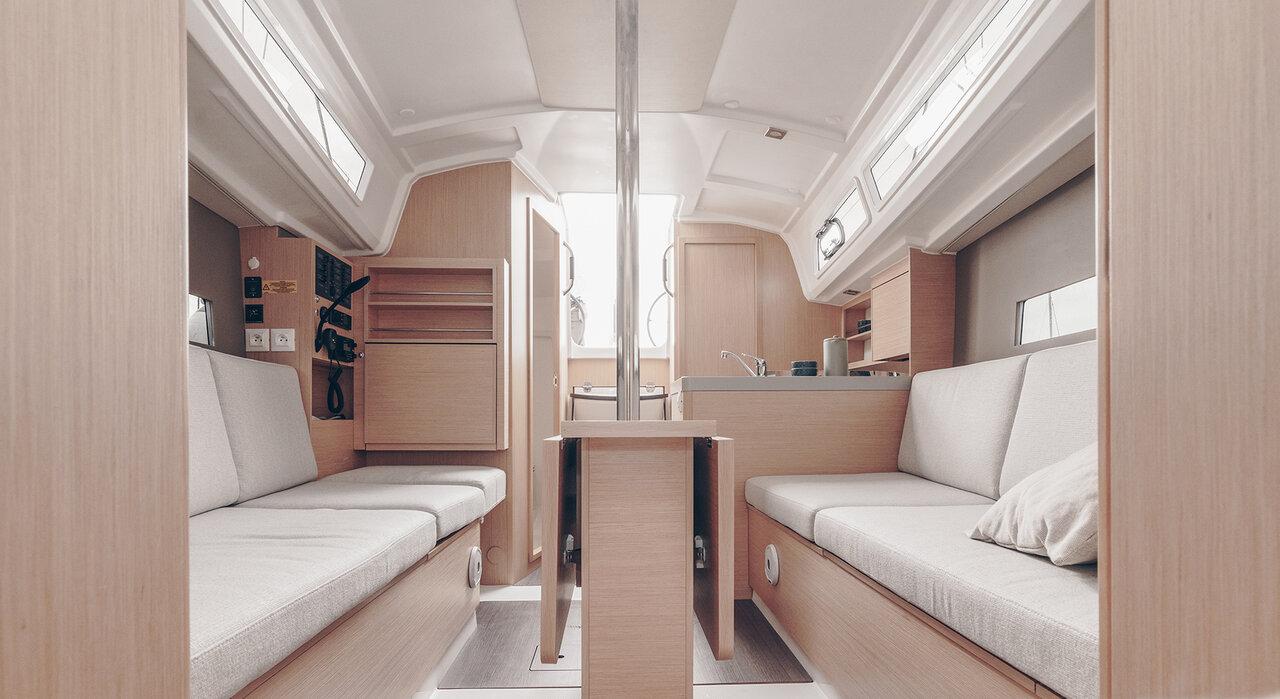 Oceanis 30.1, picture 6