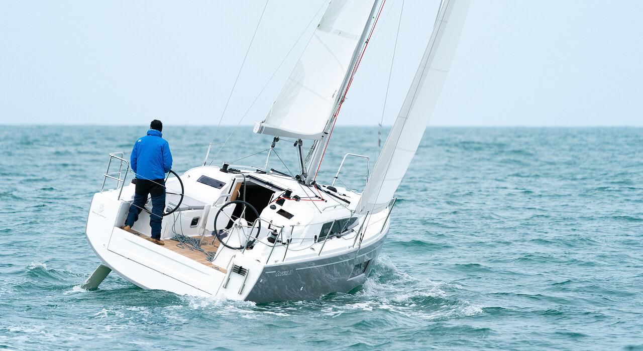 Oceanis 30.1, picture 4