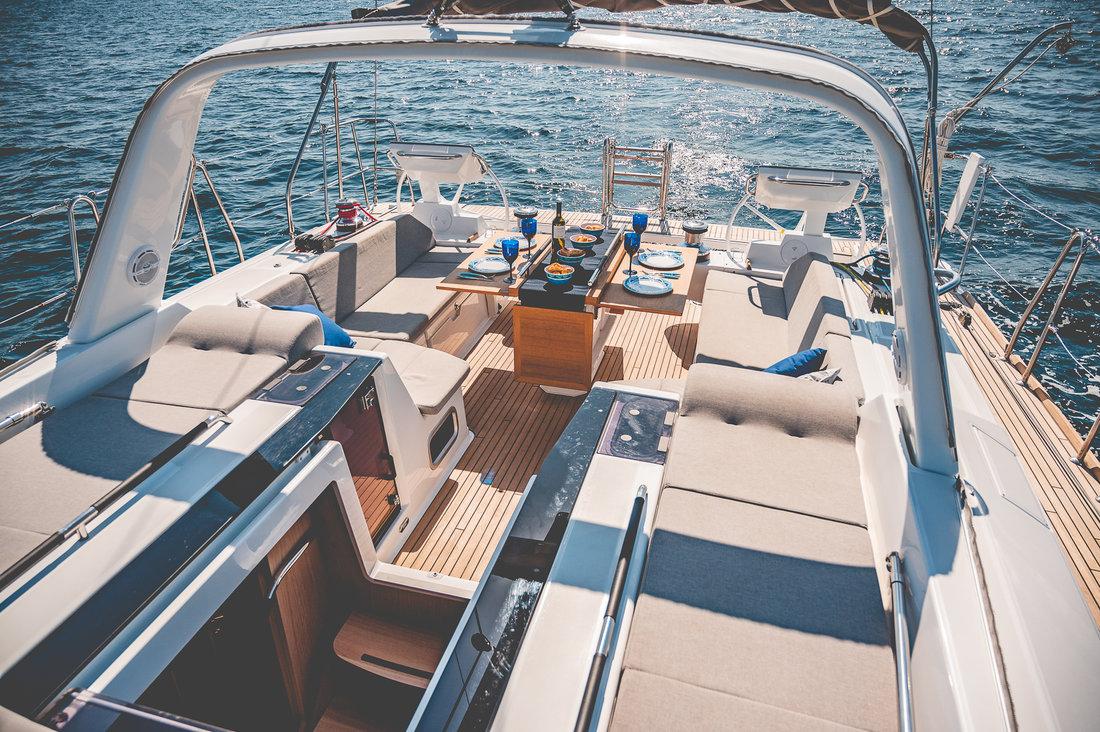 Oceanis 55.1 - 3 + 1 cab., picture 5