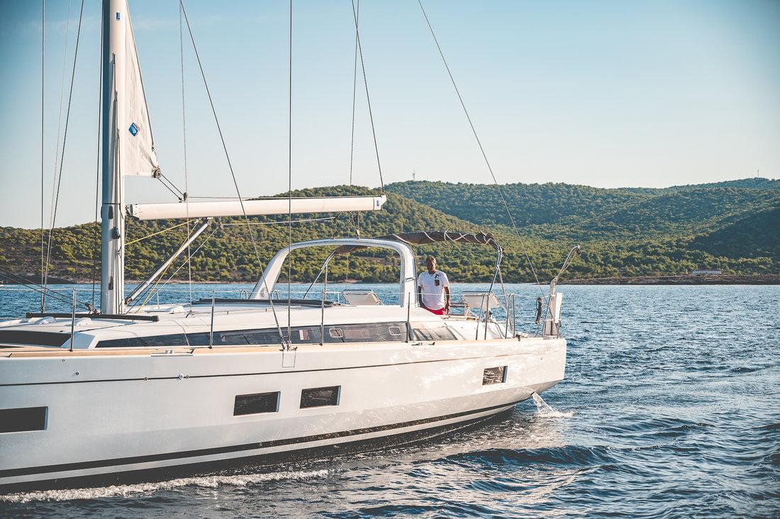 Oceanis 55.1 - 3 + 1 cab., picture 3