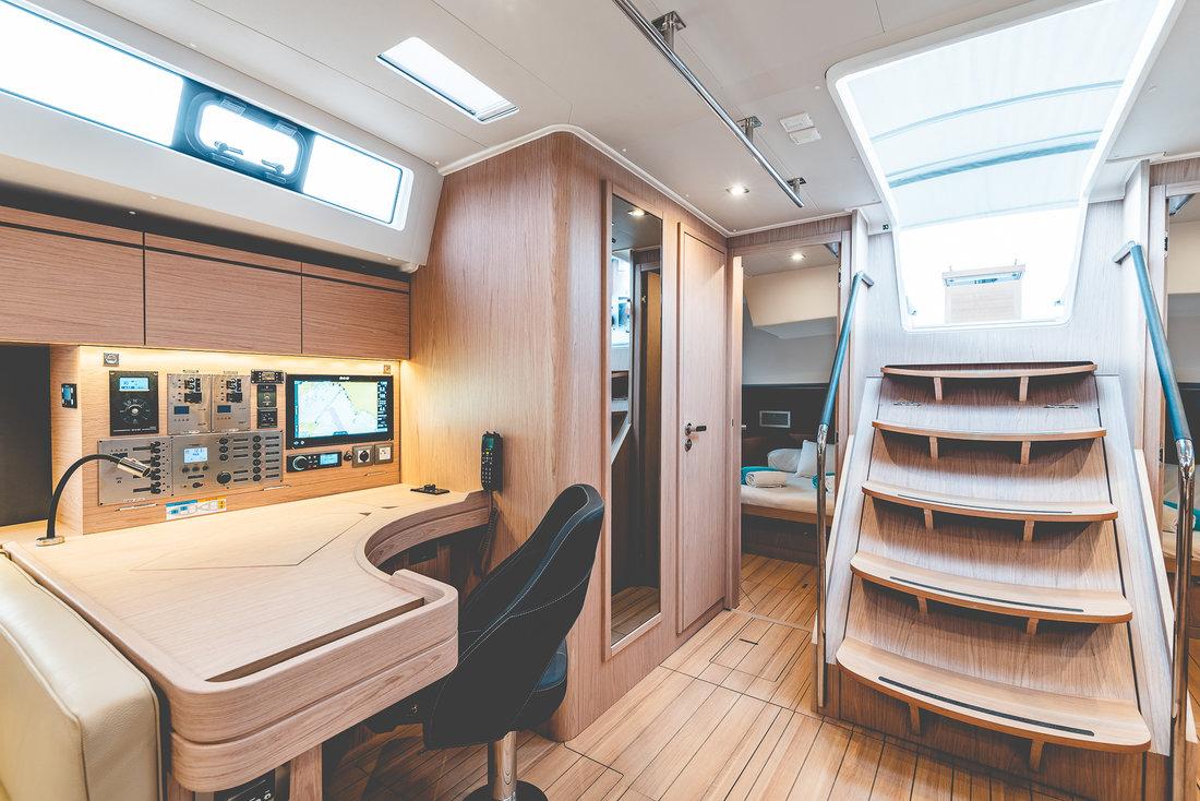 Oceanis 55.1 - 3 + 1 cab., picture 10
