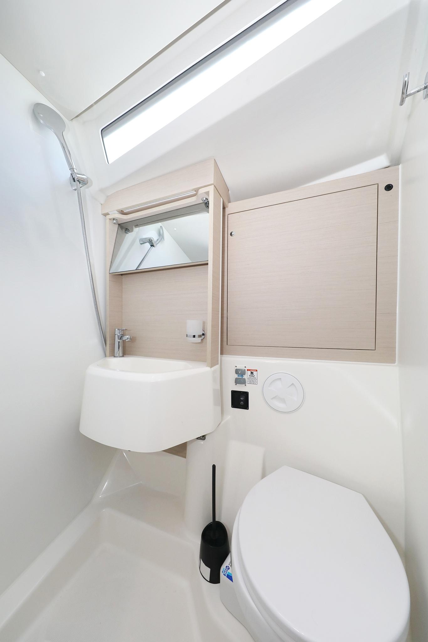 Oceanis 51.1 - 5 + 1 cab., picture 34