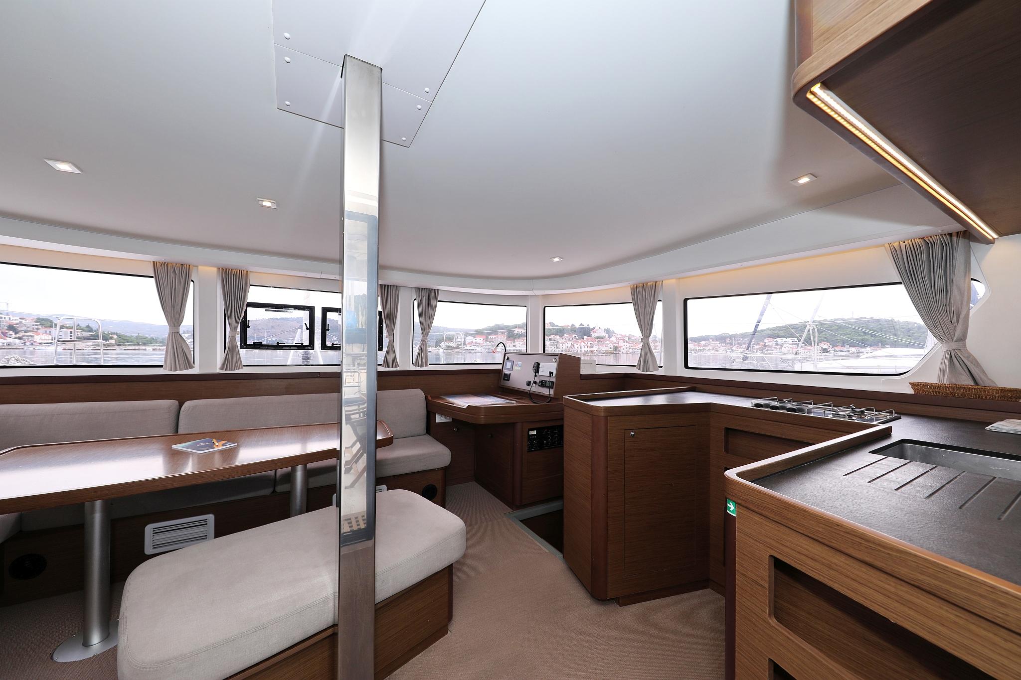 Lagoon 42 - 4 + 2 cab., picture 21