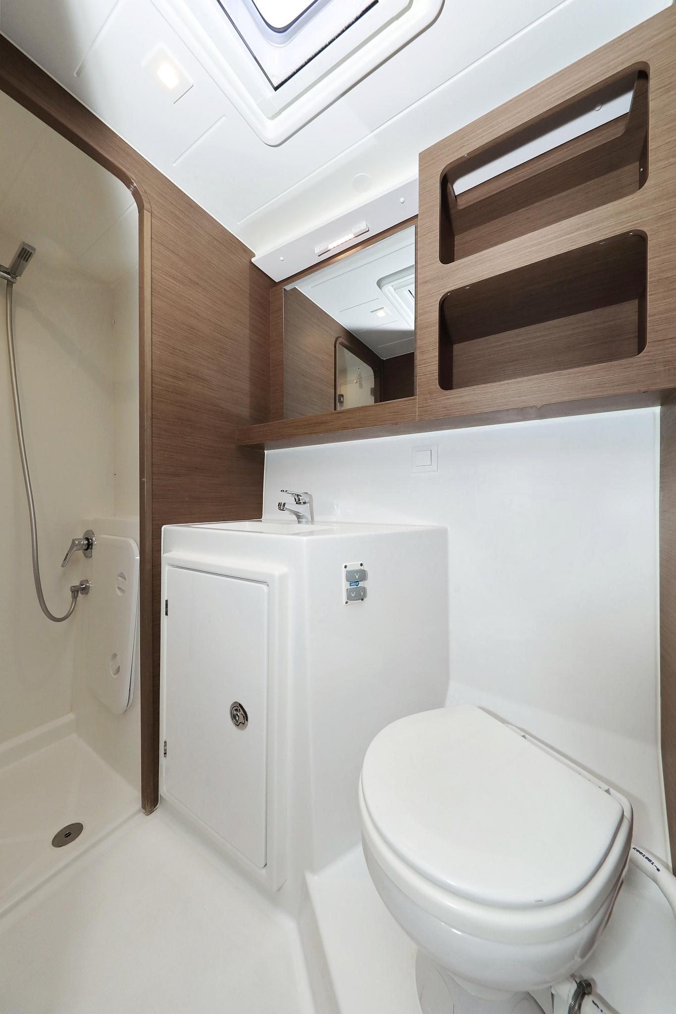 Lagoon 42 - 4 + 2 cab., picture 37