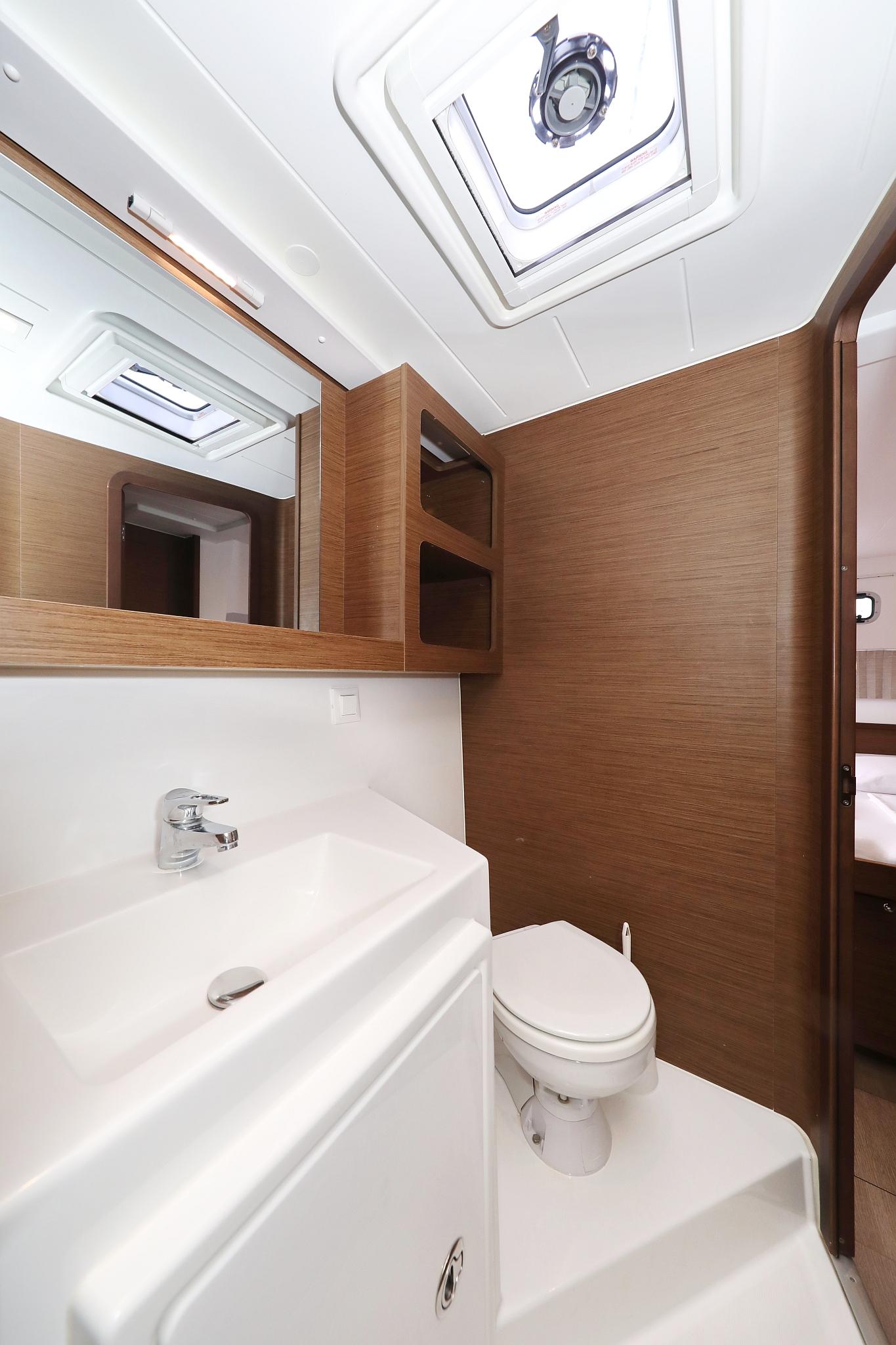 Lagoon 42 - 4 + 2 cab., picture 40