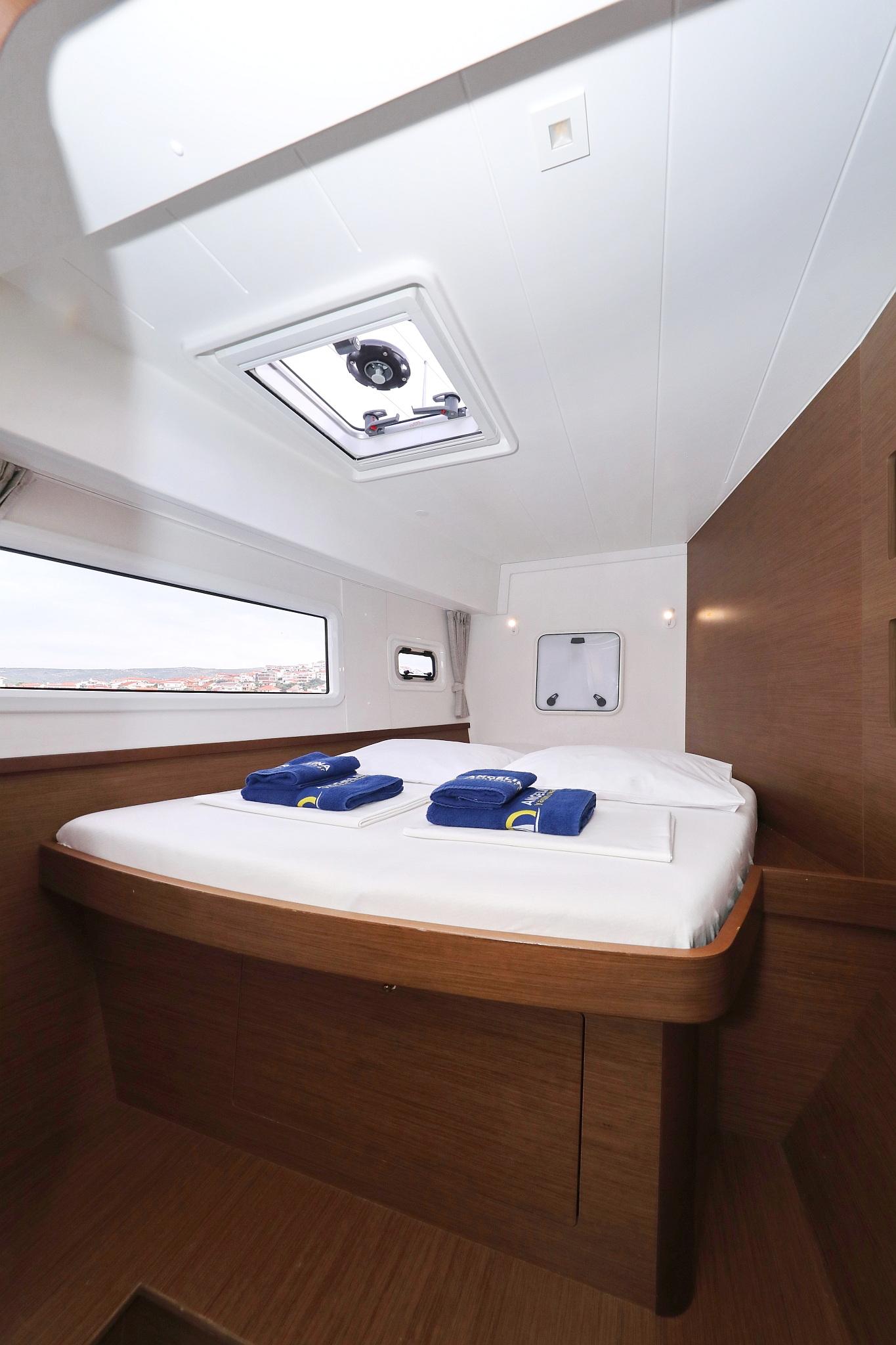 Lagoon 42 - 4 + 2 cab., picture 28