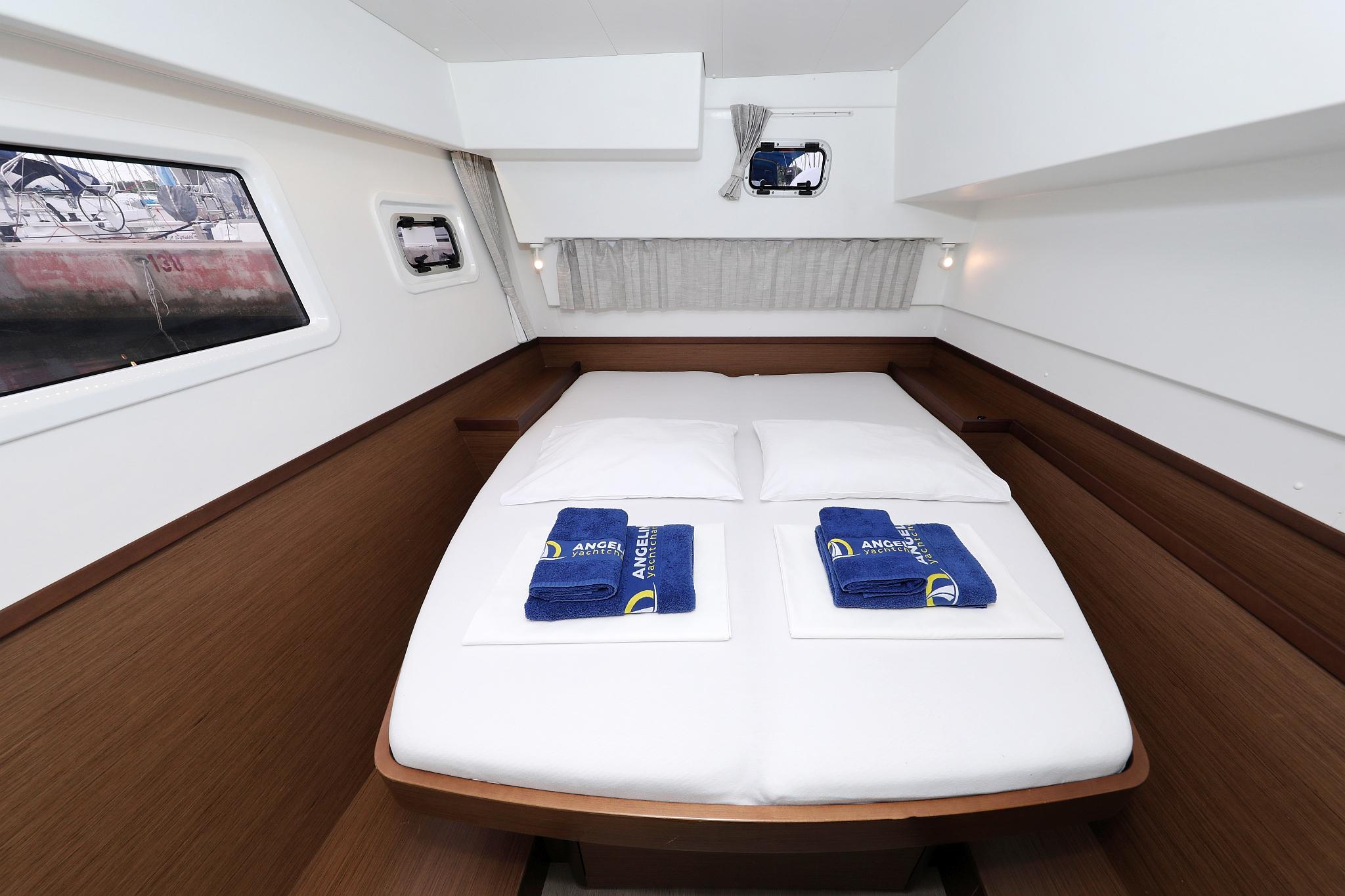 Lagoon 42 - 4 + 2 cab., picture 30