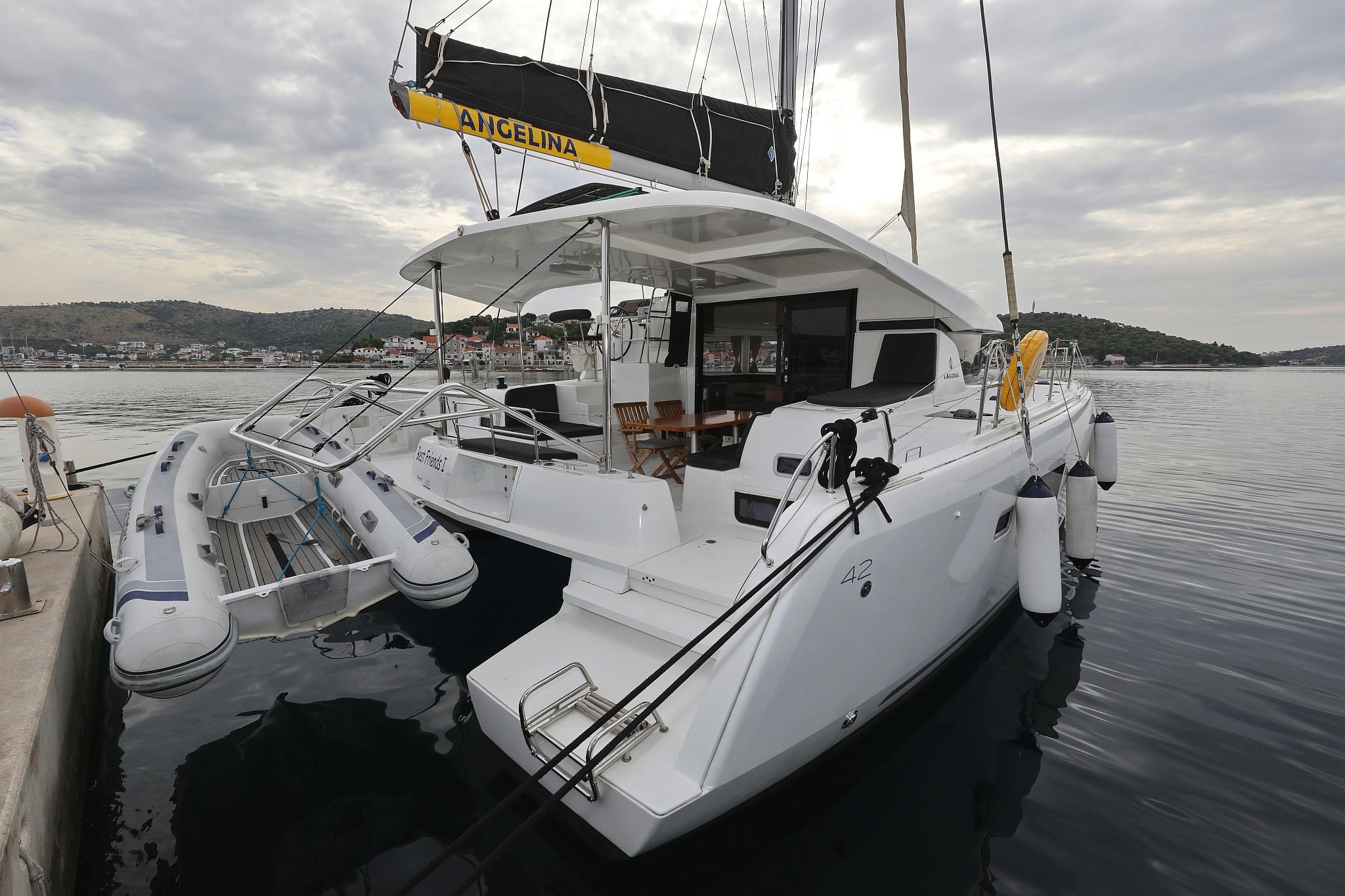 Lagoon 42 - 4 + 2 cab., picture 4