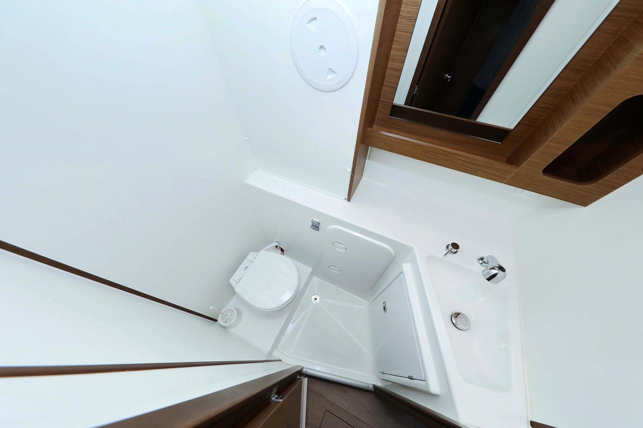 Lagoon 42 - 4 + 2 cab., picture 34