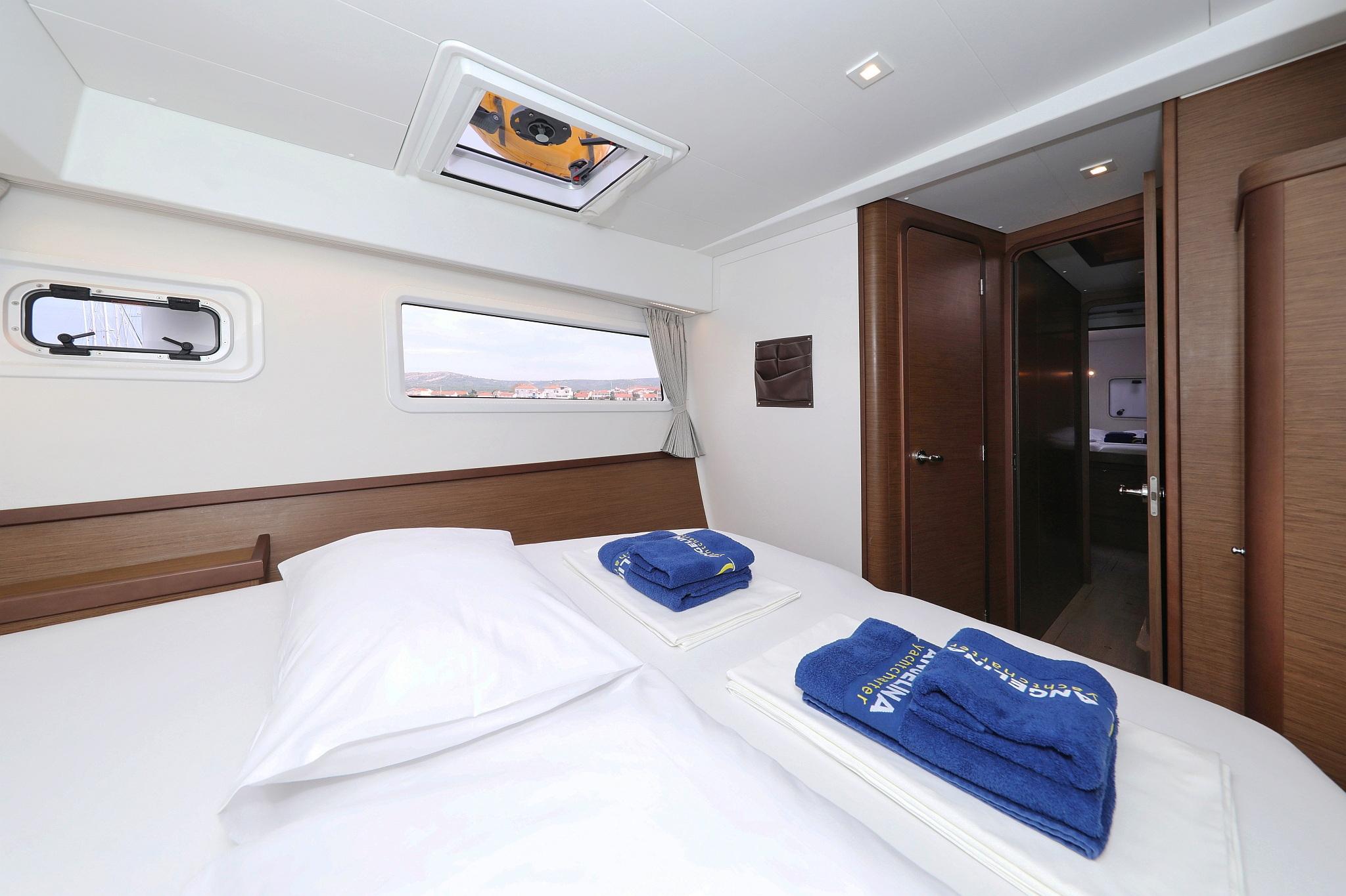 Lagoon 42 - 4 + 2 cab., picture 25