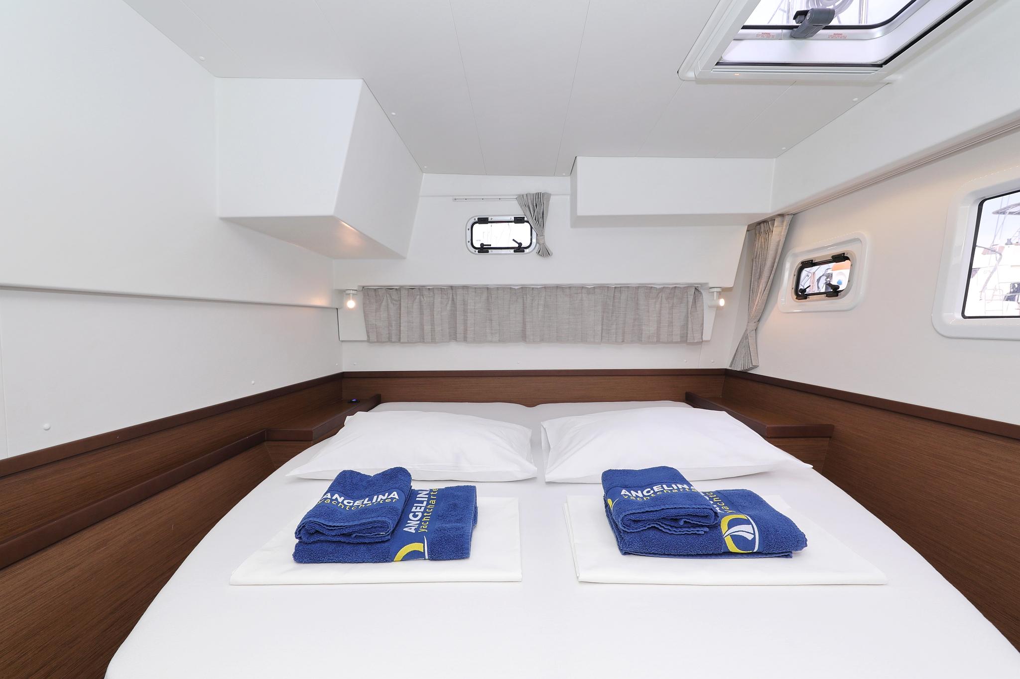 Lagoon 42 - 4 + 2 cab., picture 24