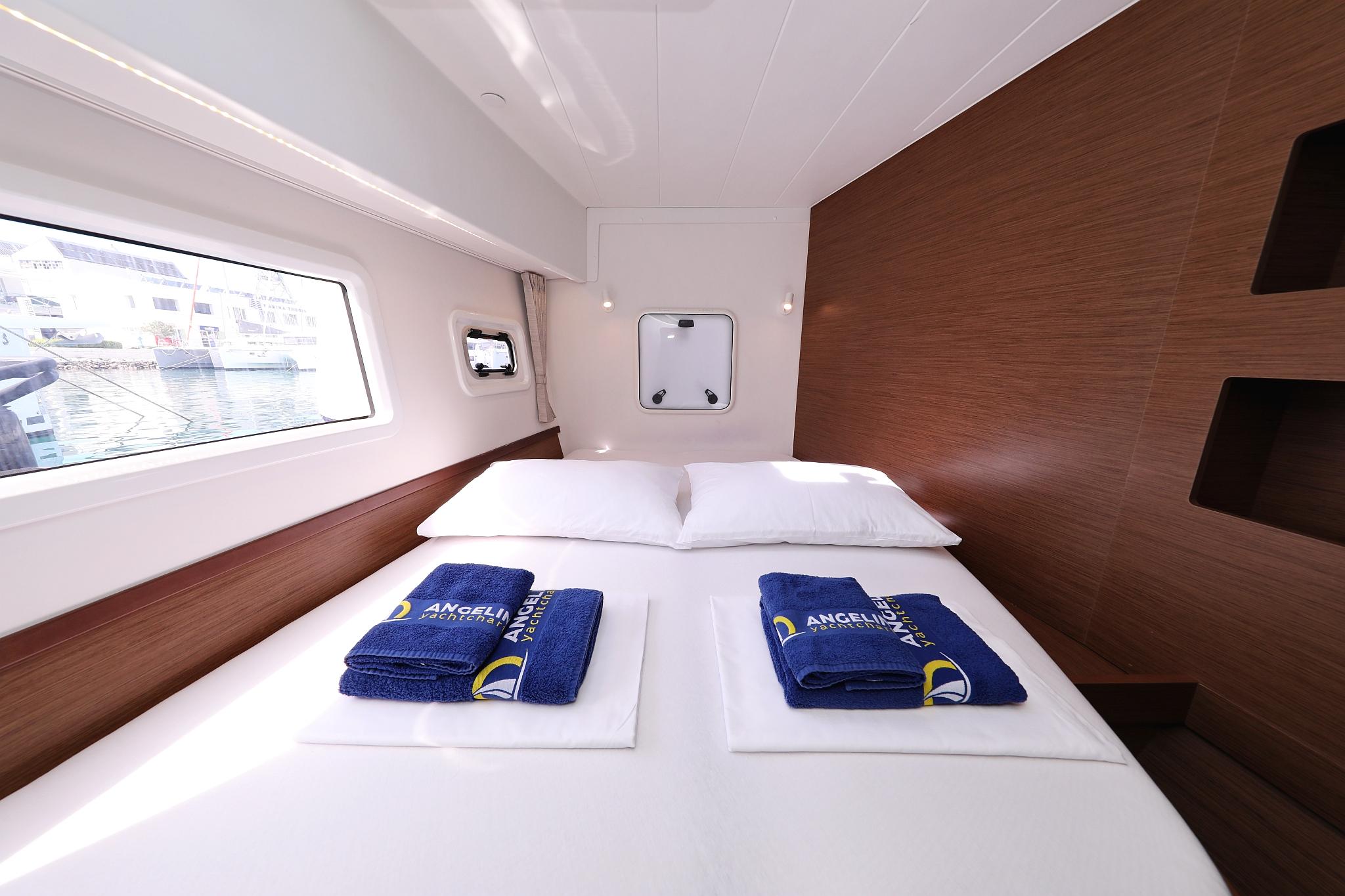 Lagoon 42 - 4 + 2 cab., picture 24