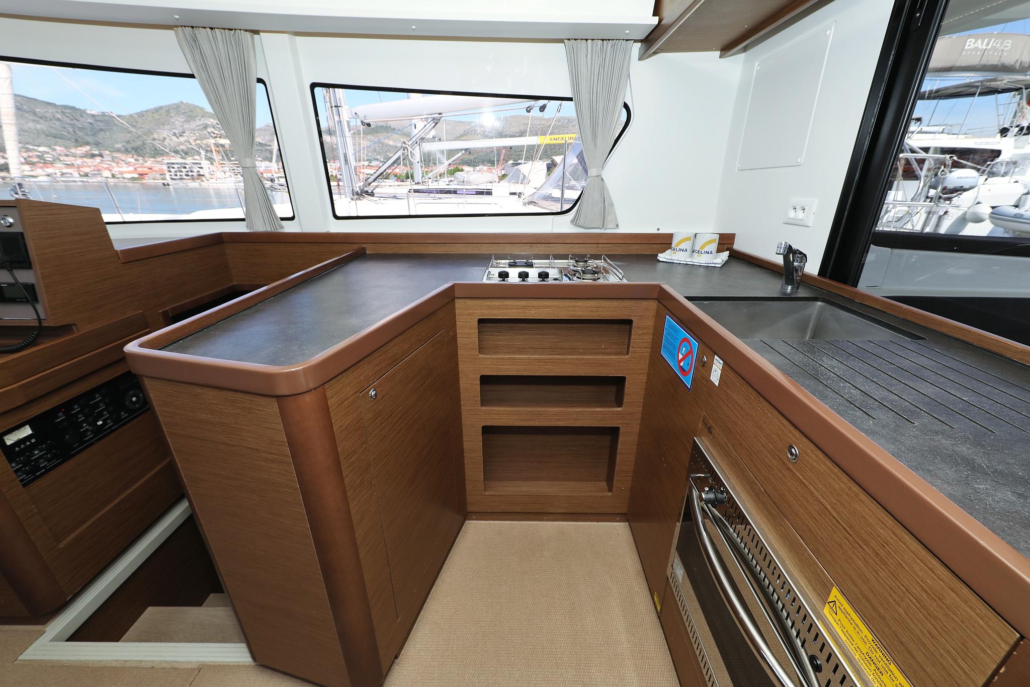 Lagoon 42 - 4 + 2 cab., picture 19