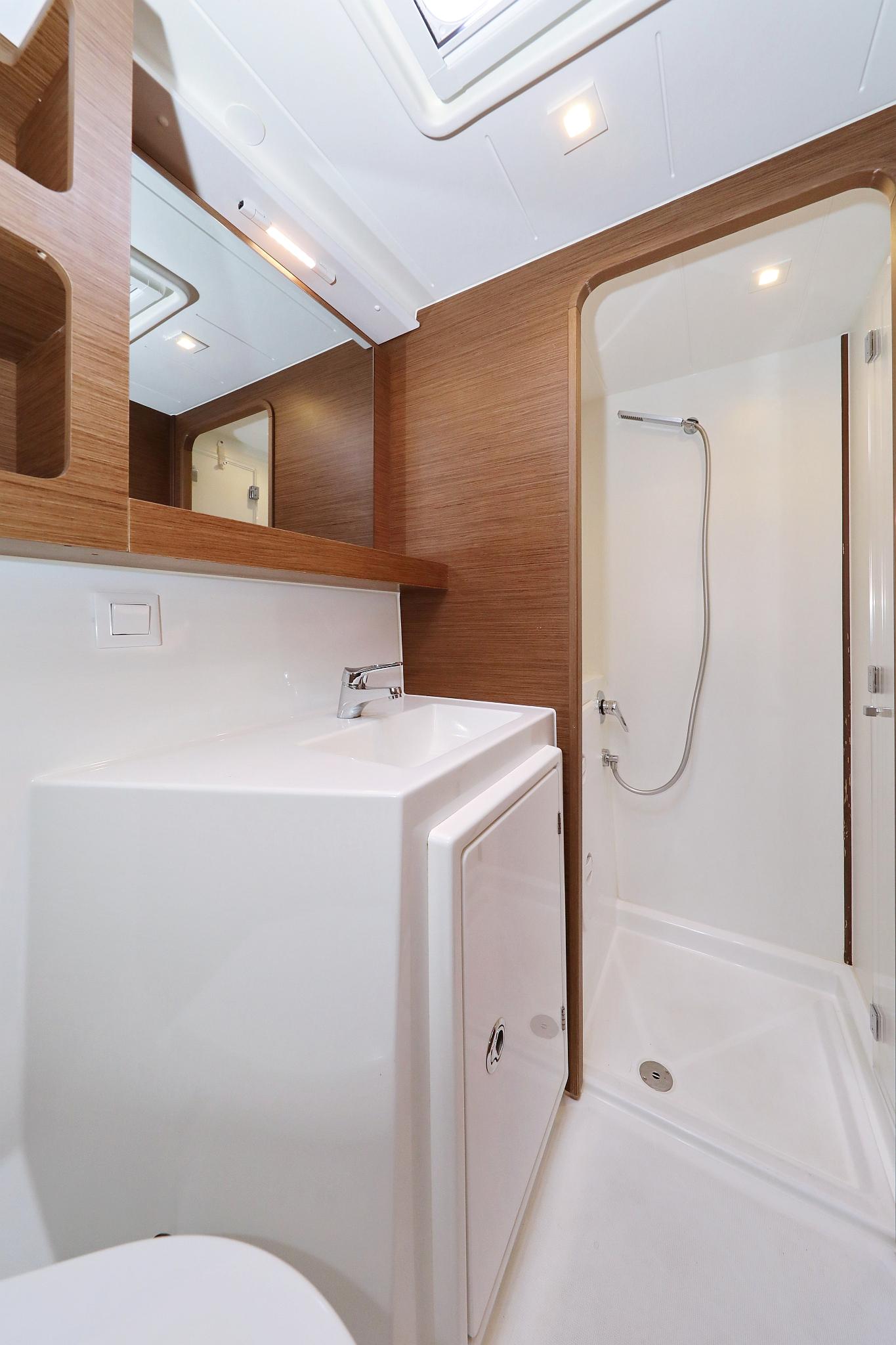 Lagoon 42 - 4 + 2 cab., picture 37