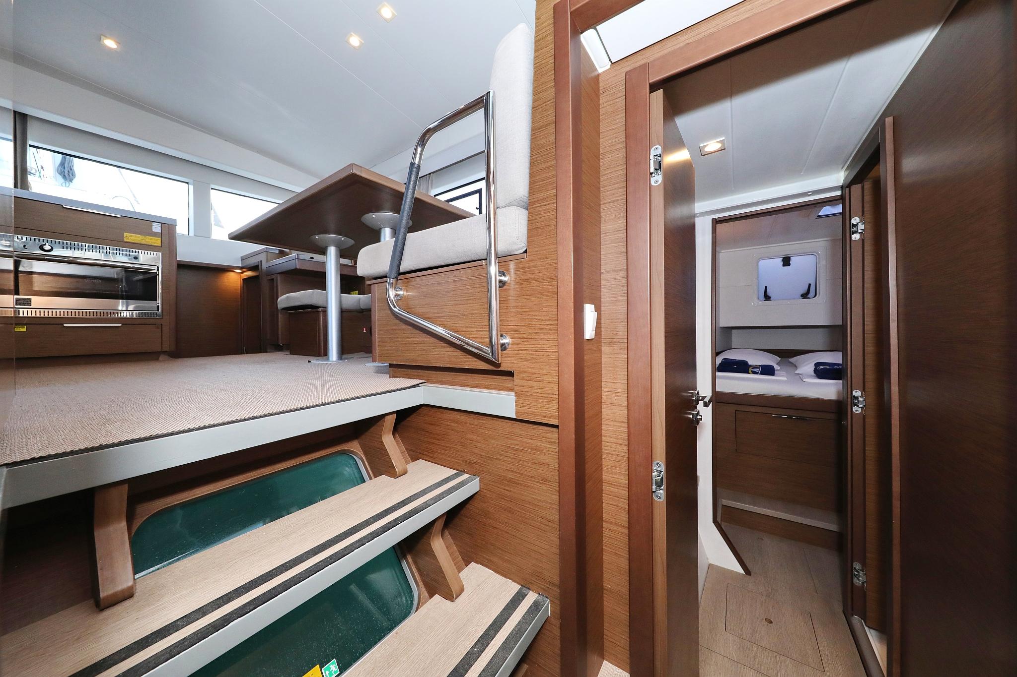 Lagoon 40 - 4 + 2 cab, picture 23