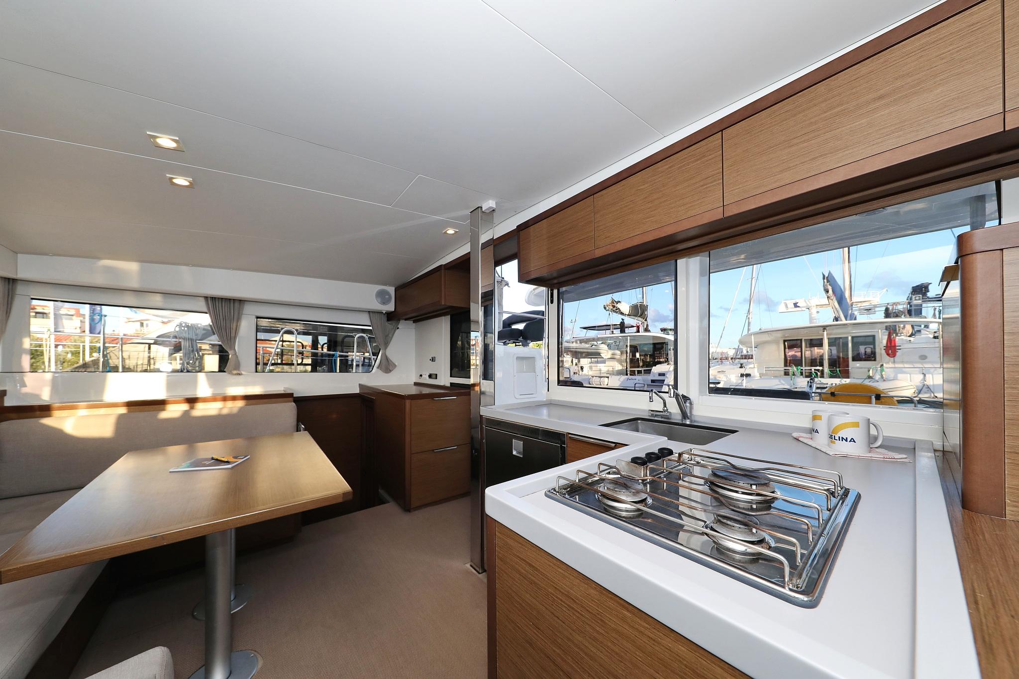 Lagoon 40 - 4 + 2 cab, picture 18