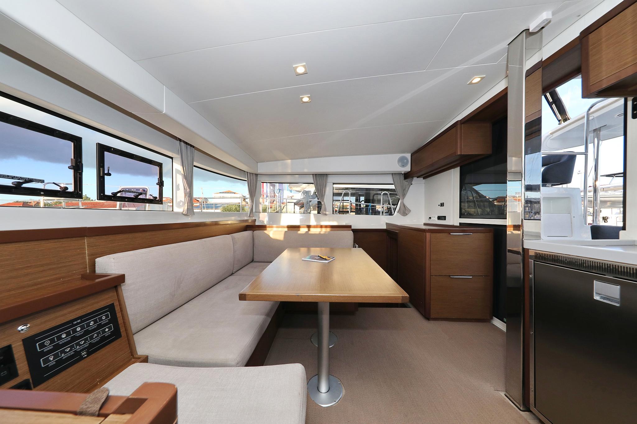 Lagoon 40 - 4 + 2 cab, picture 13
