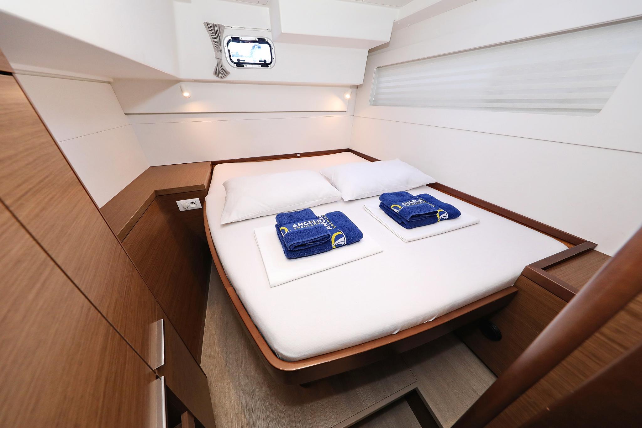 Lagoon 40 - 4 + 2 cab, picture 26