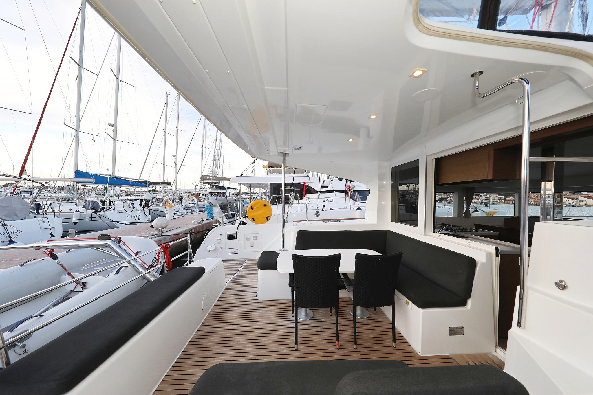 Lagoon 40 - 4 + 2 cab, picture 5