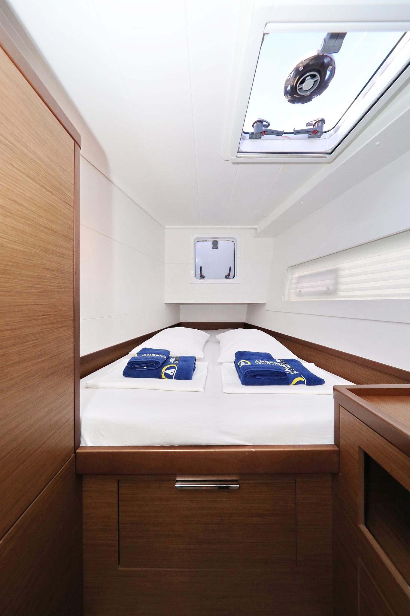 Lagoon 40 - 4 + 2 cab, picture 23