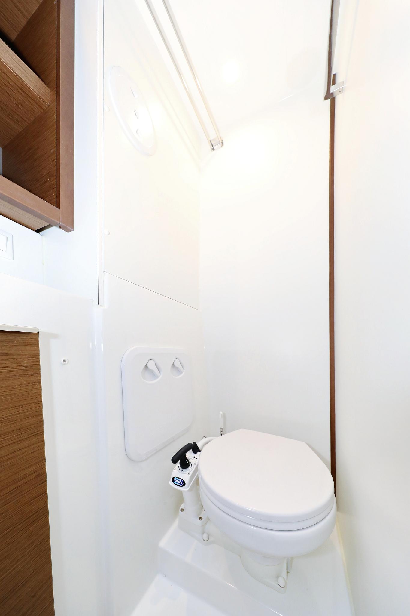 Lagoon 40 - 4 + 2 cab, picture 38