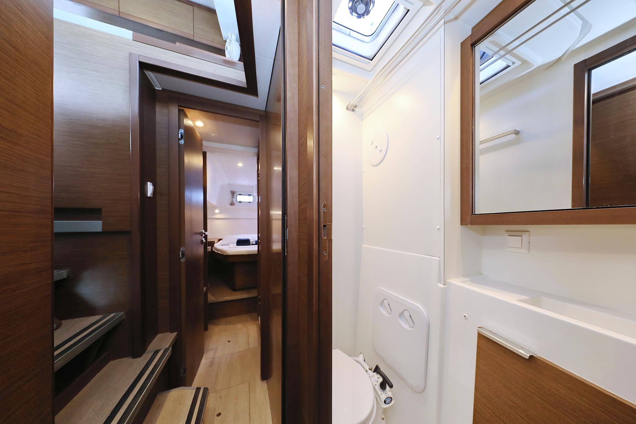 Lagoon 40 - 4 + 2 cab, picture 32