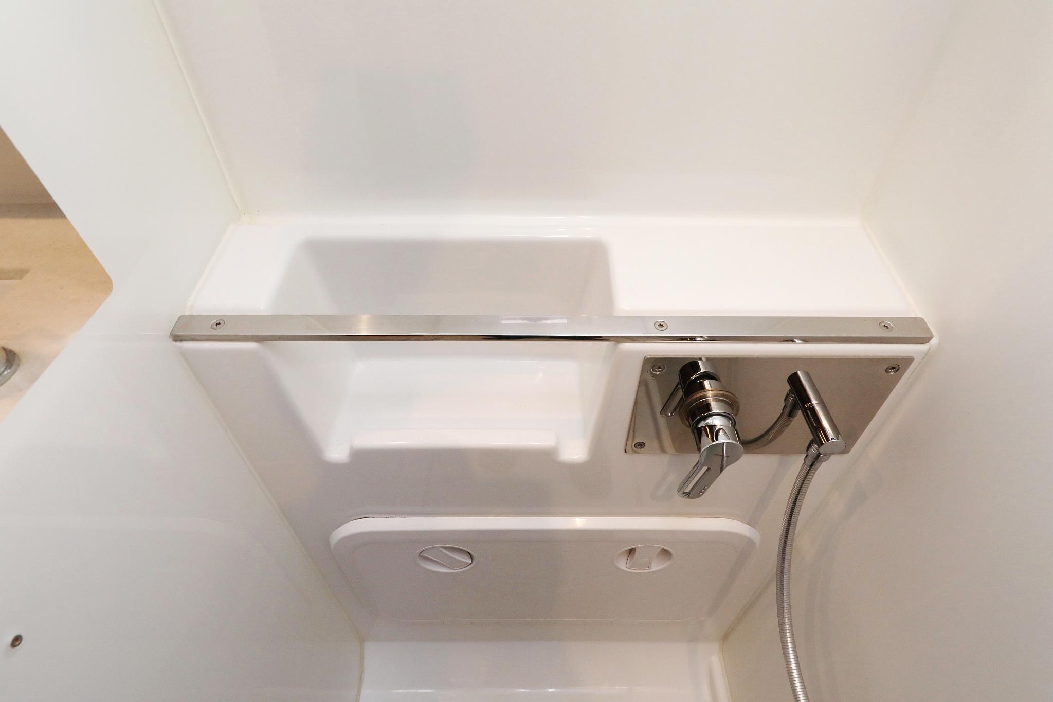 Lagoon 46 - 4 + 2 cab., picture 40