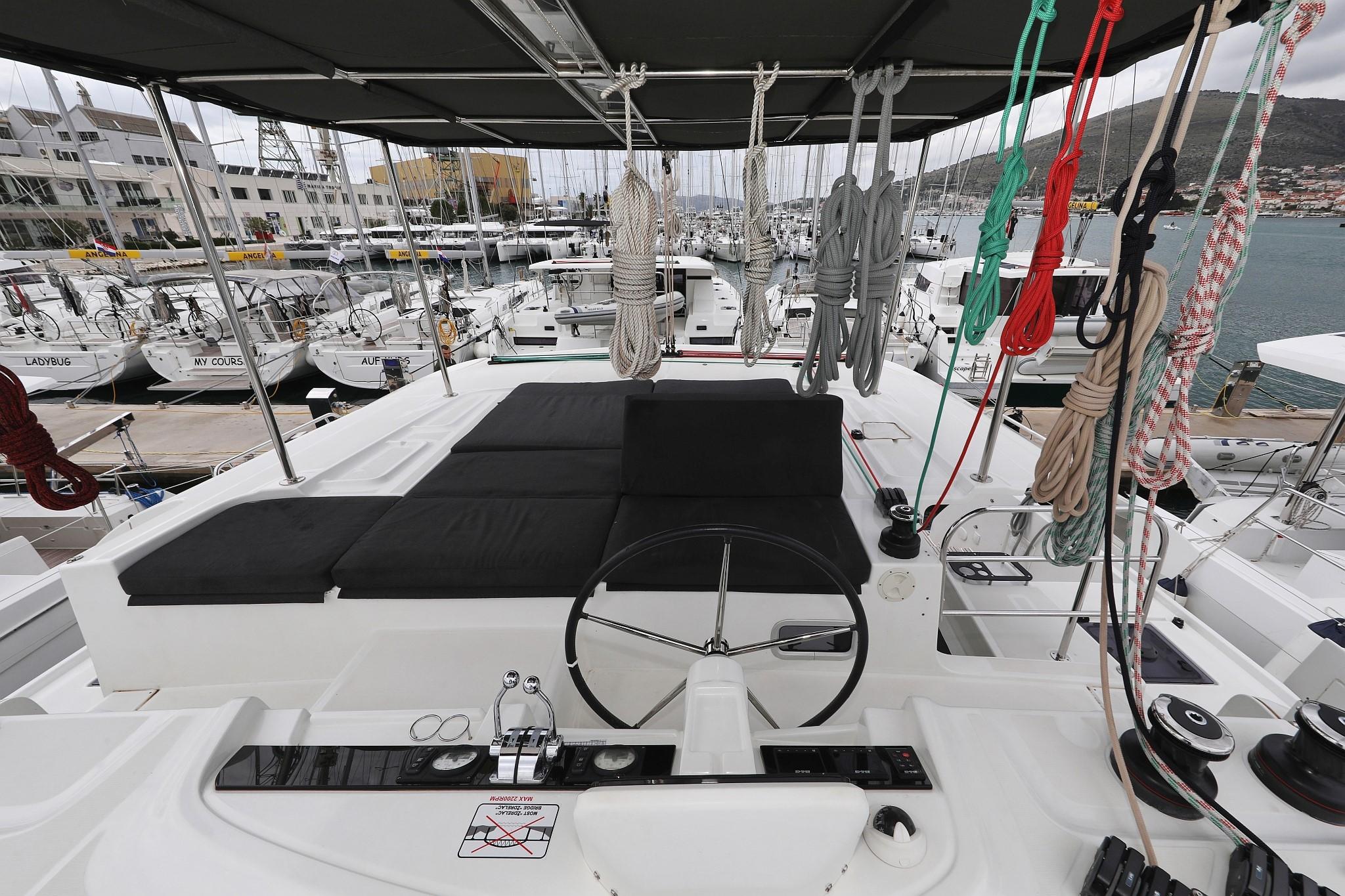 Lagoon 46 - 4 + 2 cab., picture 9