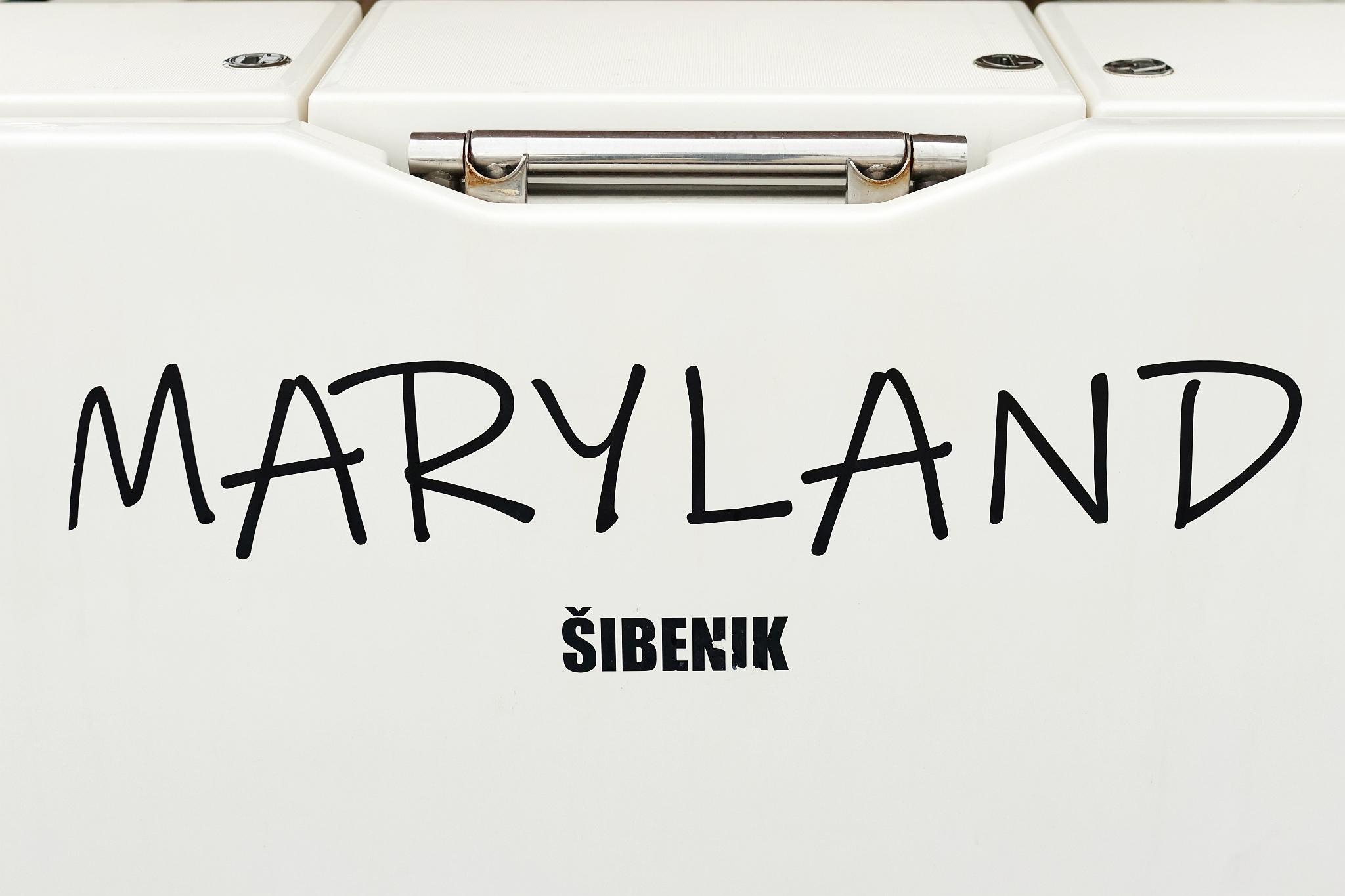 Dufour 430 - 3 cab., picture 50