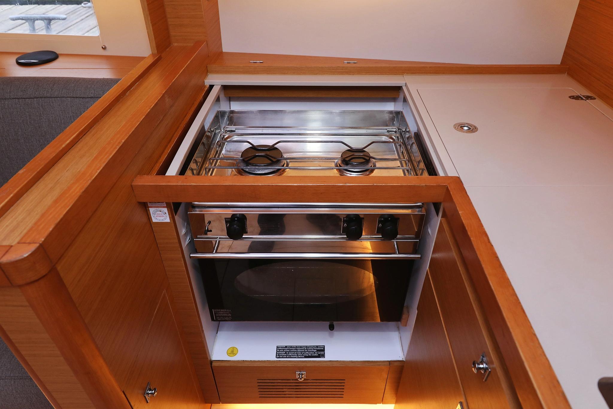 Dufour 430 - 3 cab., picture 42