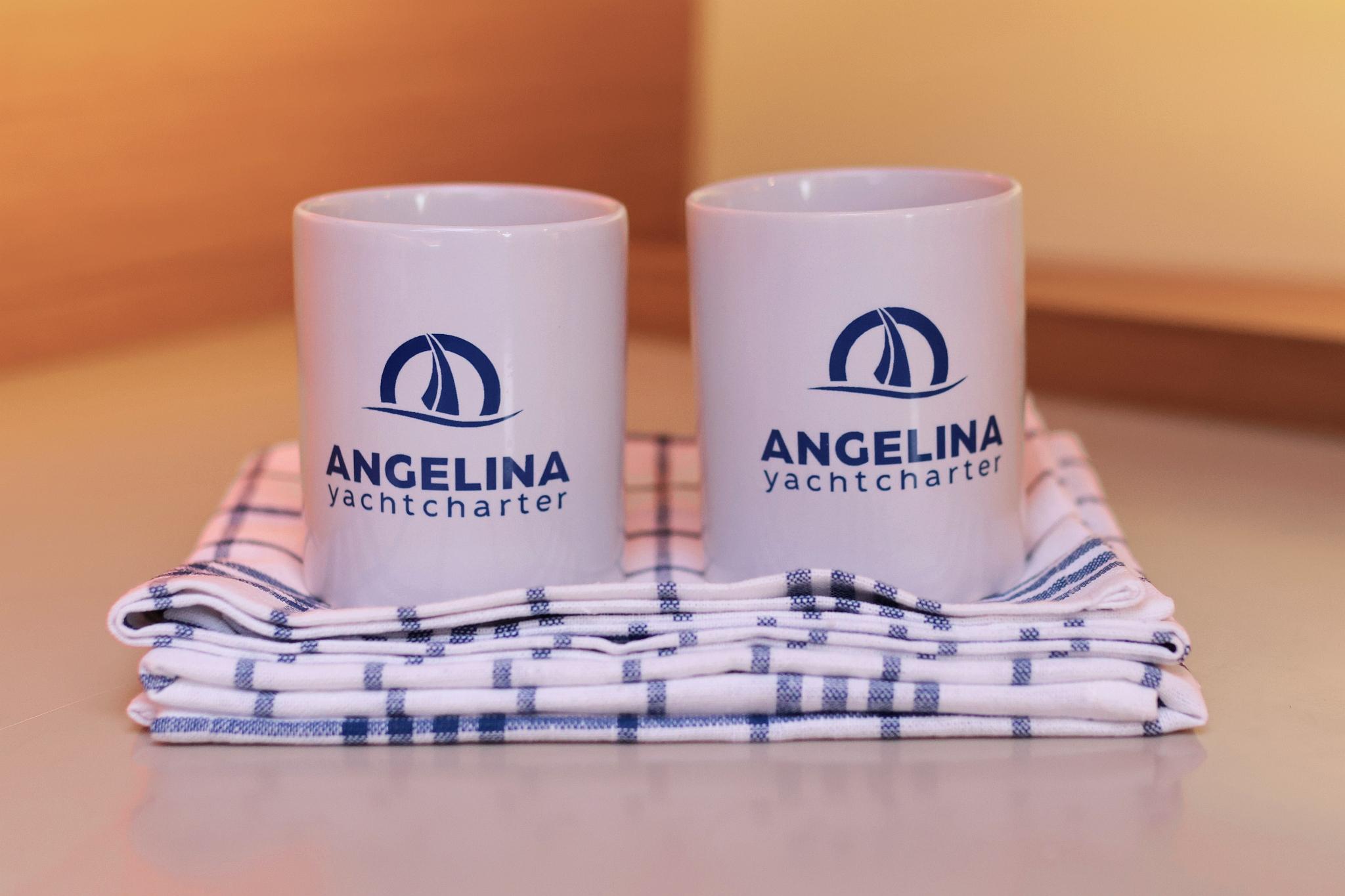 Dufour 430 - 3 cab., picture 45