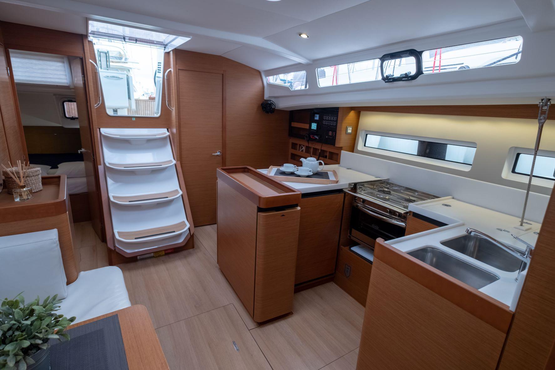 Sun Odyssey 440 - 4 cab., picture 14