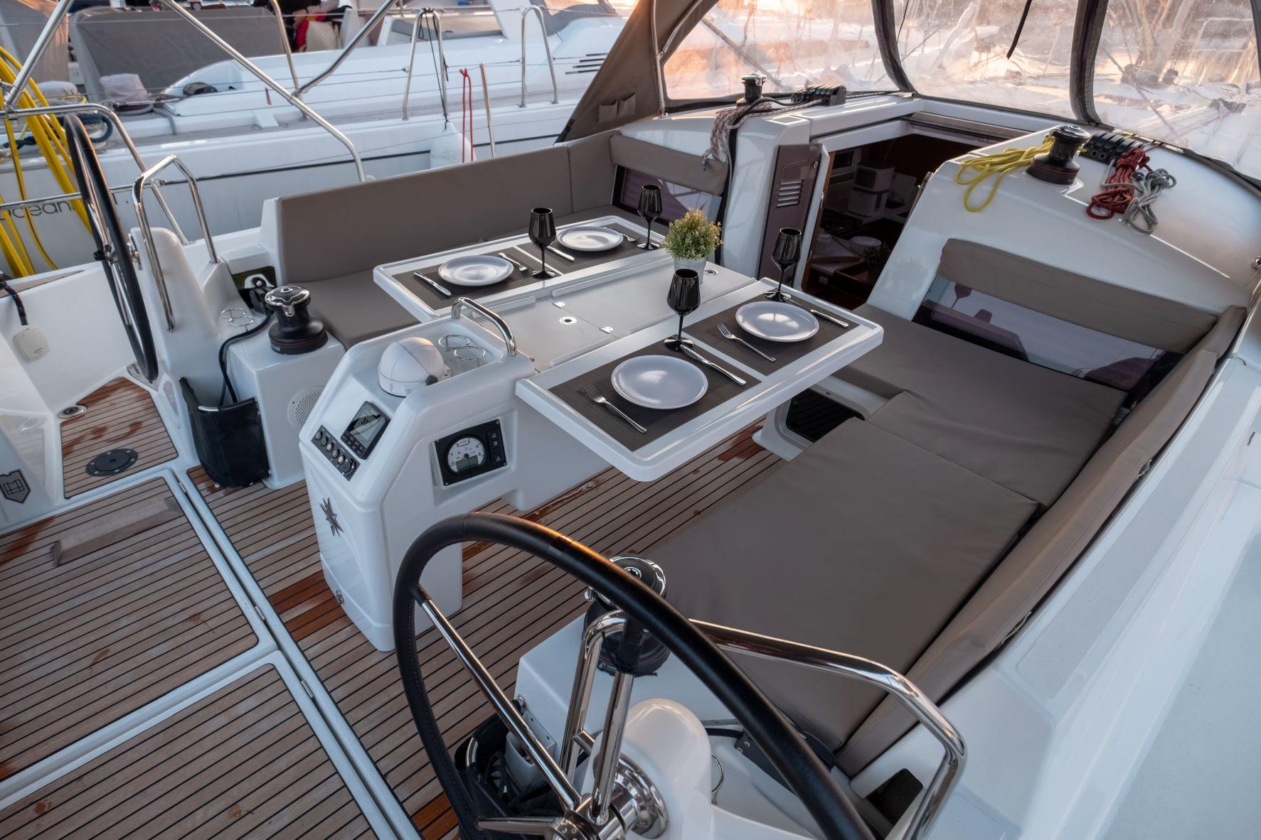 Sun Odyssey 440 - 4 cab., picture 8