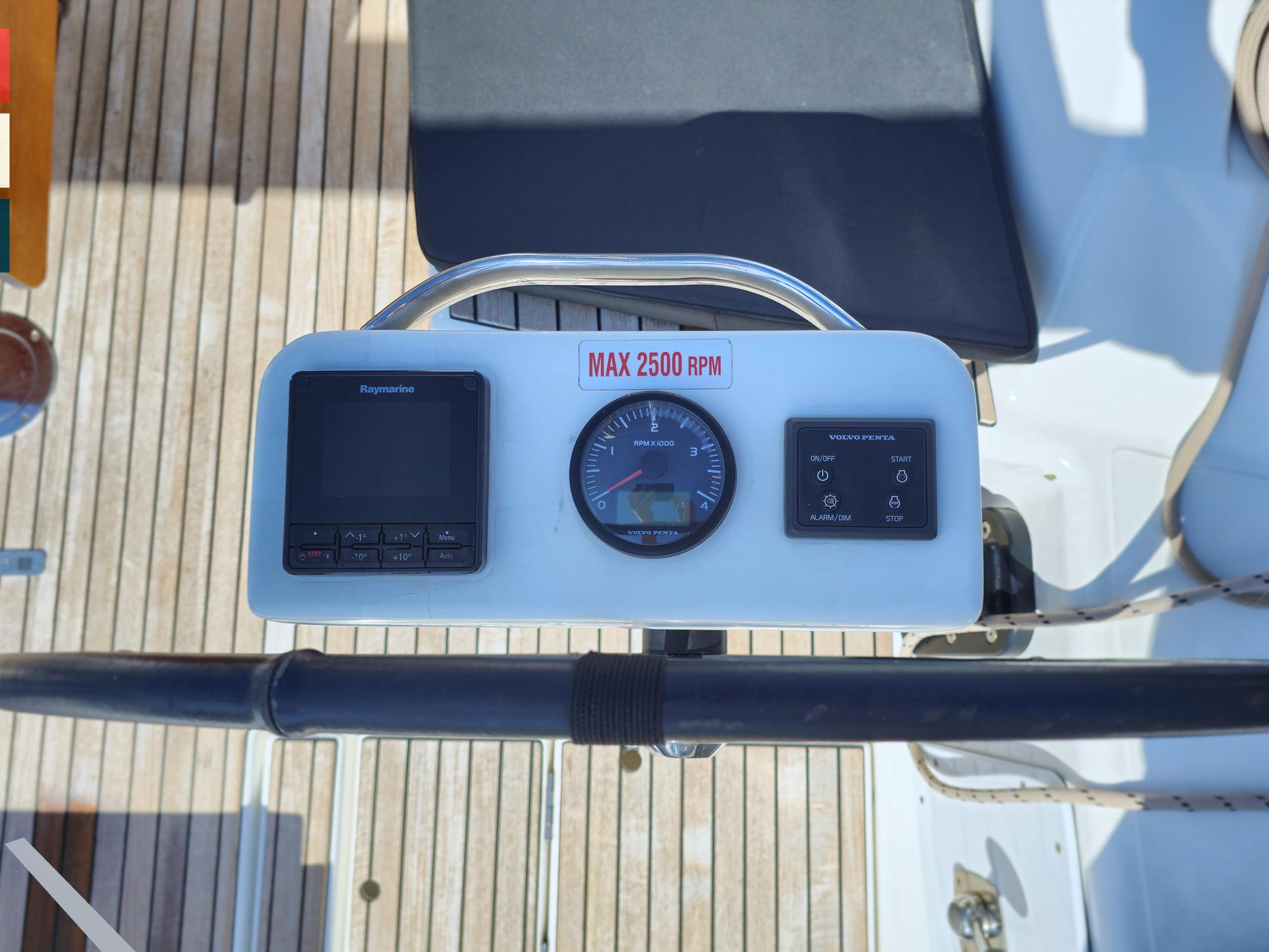 Dufour 430 GL, picture 4