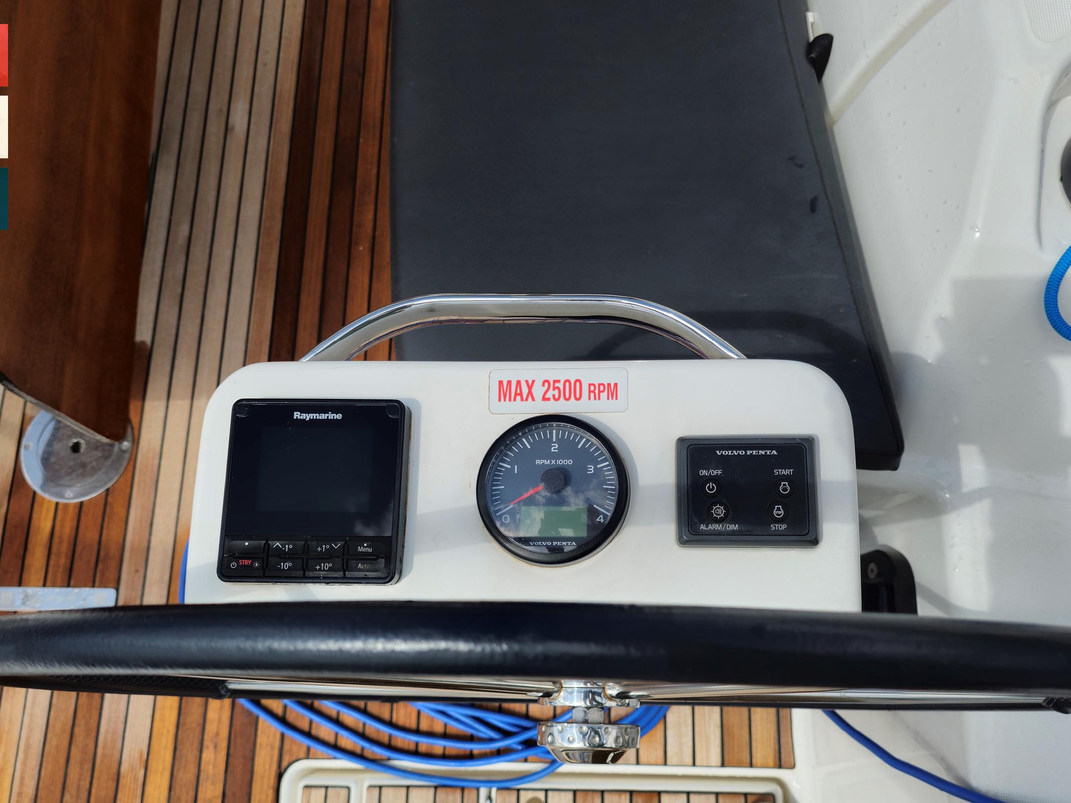 Dufour 390 GL, picture 5