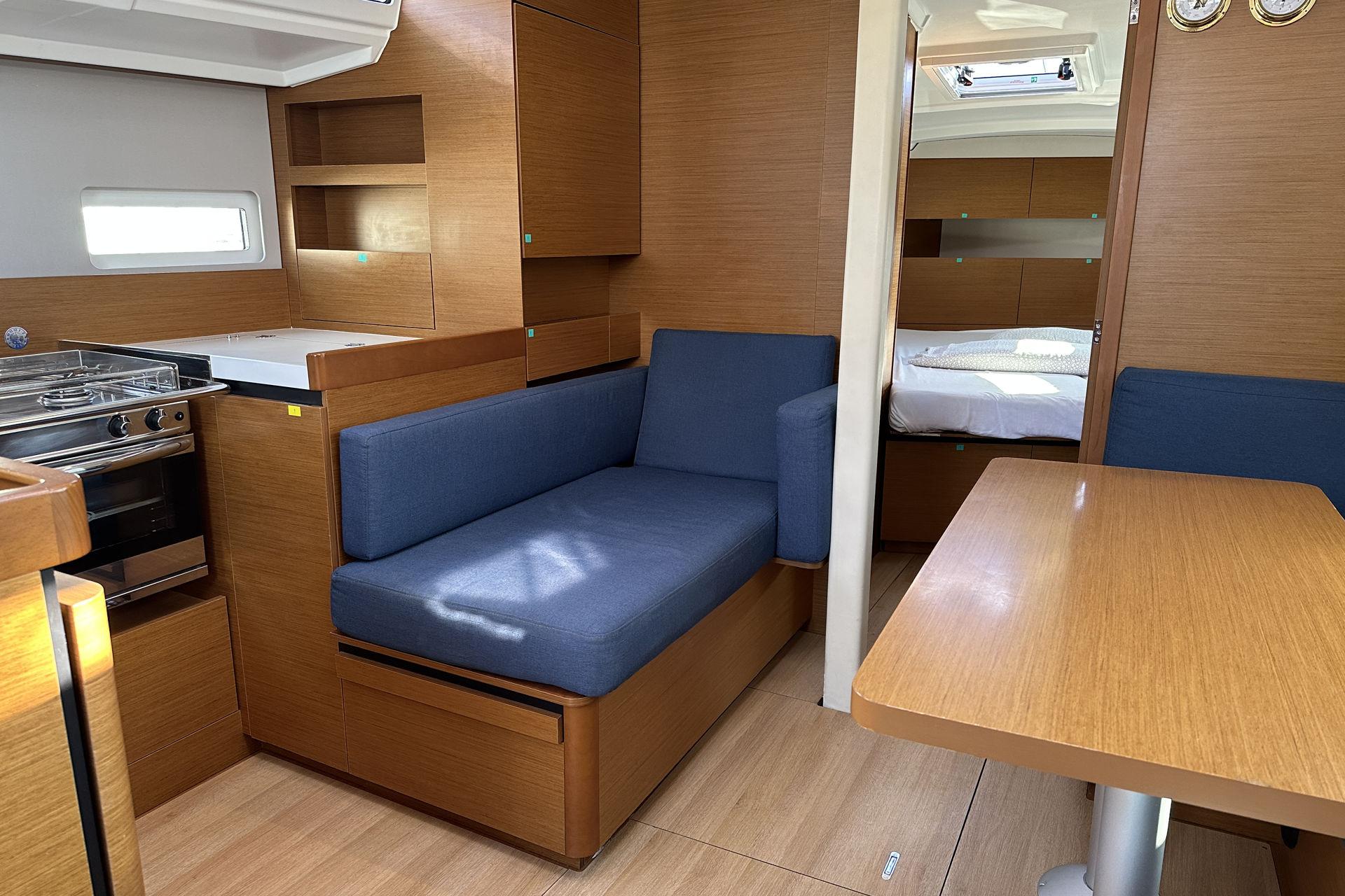 Sun Odyssey 410 - 3 cab., picture 17