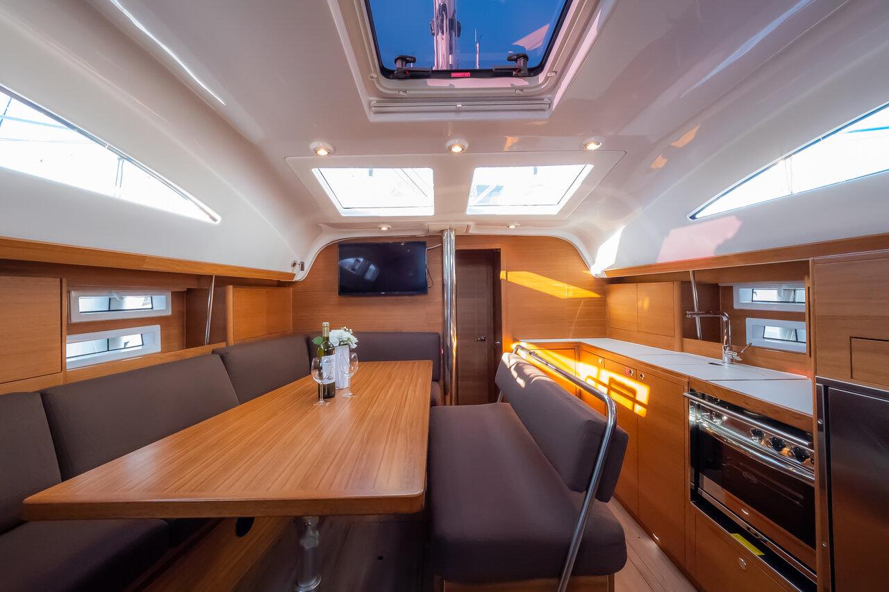 Elan Impression 45.1, picture 5