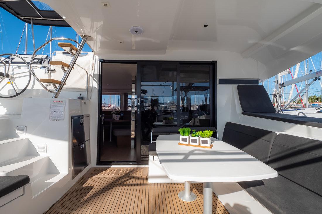 Lagoon 42 - 4 + 2 cab., picture 4