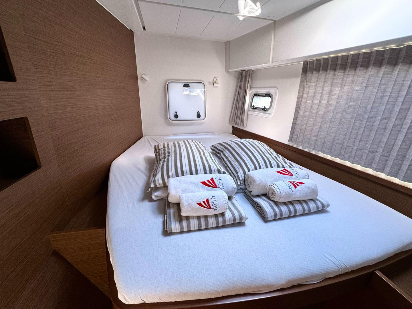 Lagoon 42 - 4 + 2 cab., picture 10