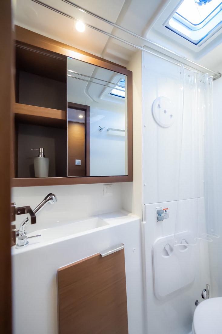 Lagoon 40 - 4 + 2 cab, picture 15